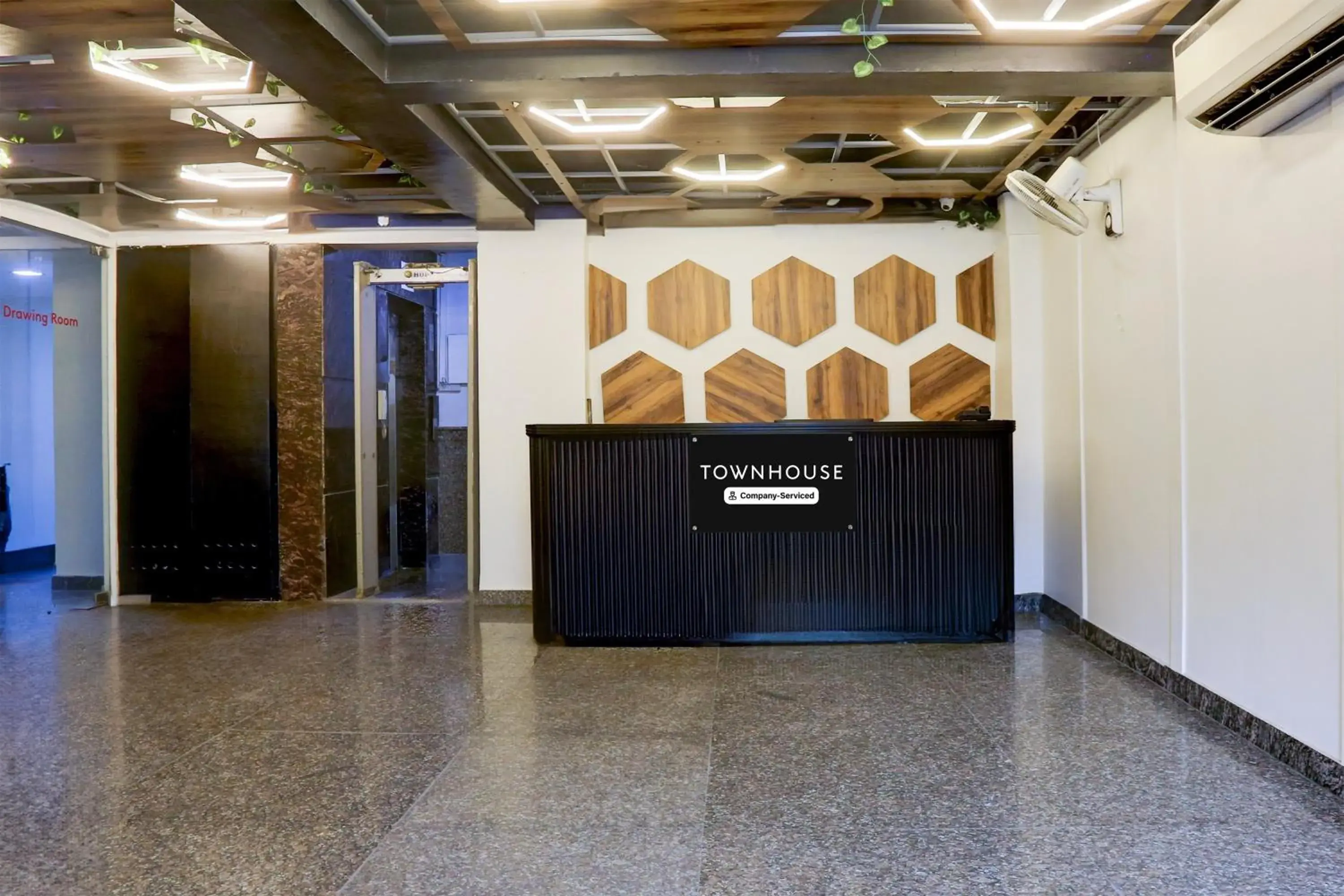 Lobby or reception in Super Townhouse Rohini Sector 18 Formerly Relic Stay Lobby or reception in Super Townhouse Rohini Sector 18 Formerly Relic Stay