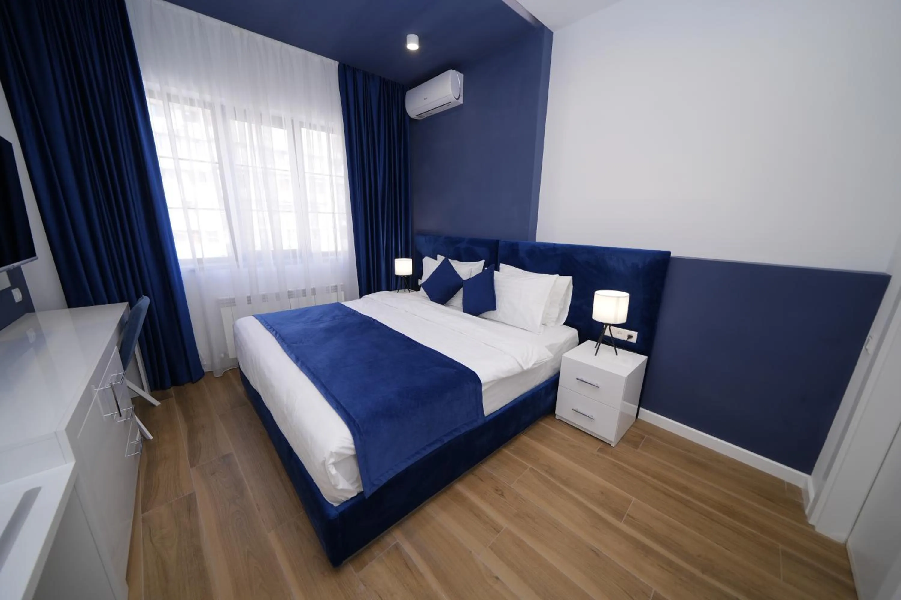 Photo of the whole room, Bed in Ser In Hotel