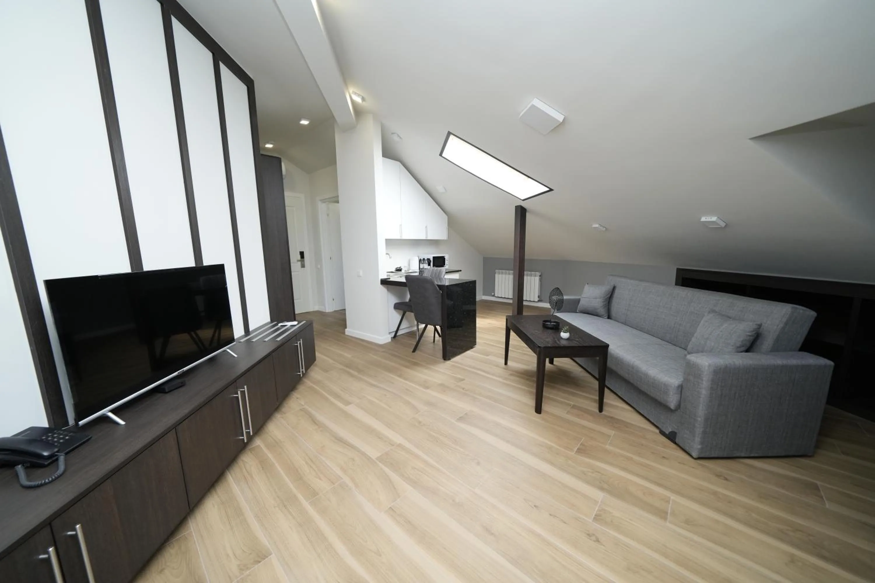 Photo of the whole room in Ser In Hotel