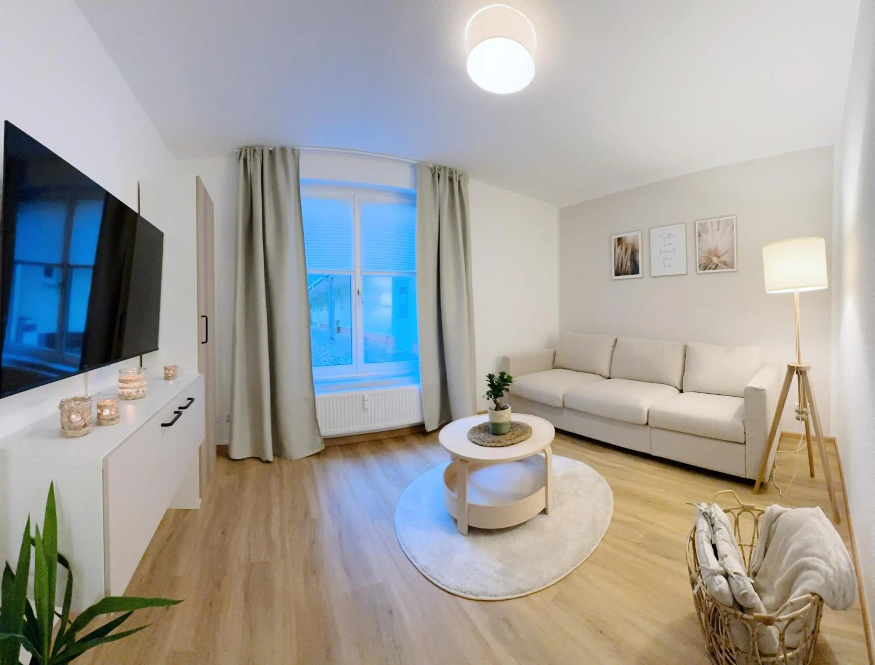 TV and multimedia in REGIOHOTEL Harzresidenz Wernigerode - #Familienfreundlich #FrischRenoviert #Waschmaschine #FreeParking