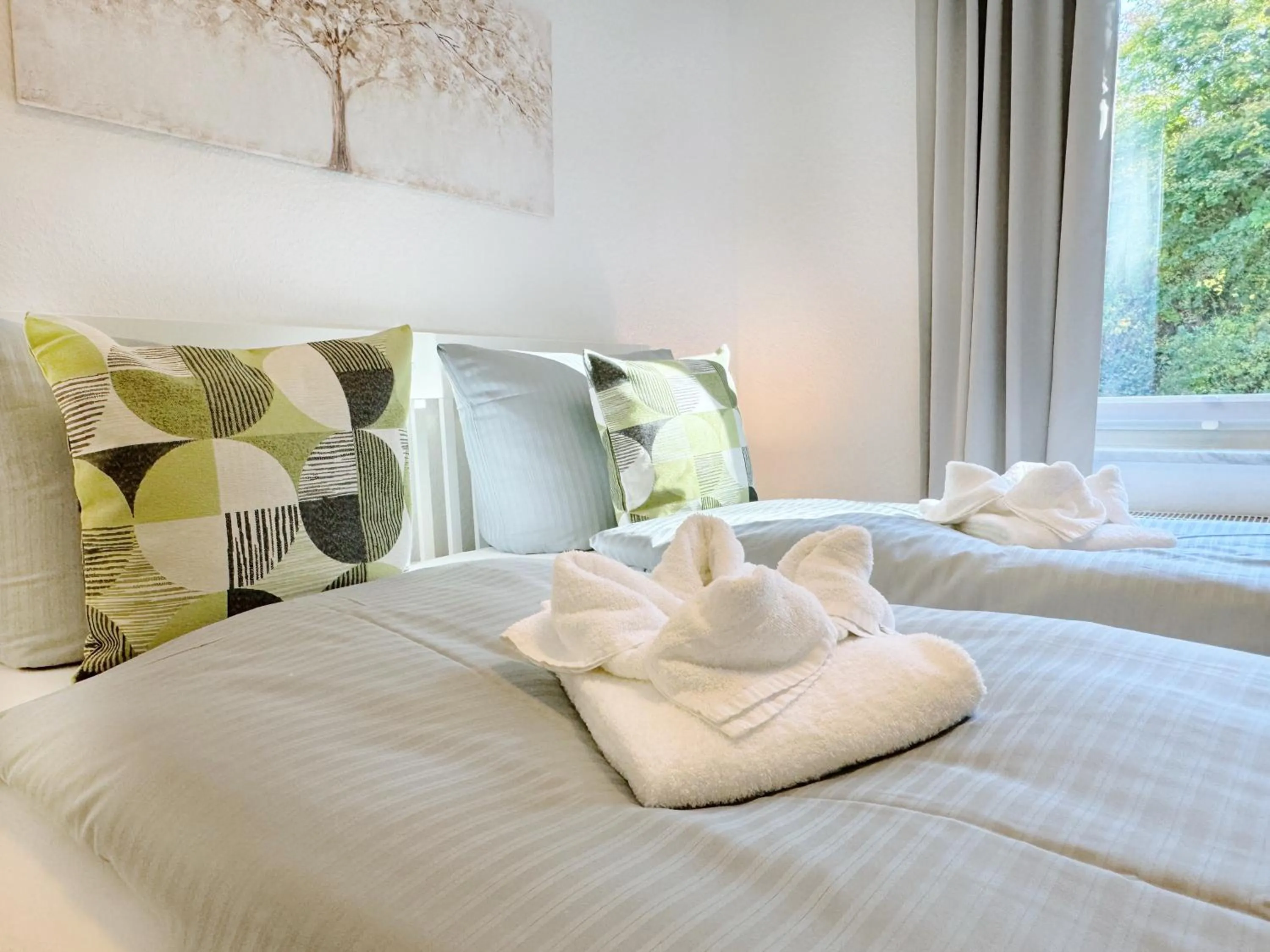 Bed in REGIOHOTEL Harzresidenz Wernigerode - #Familienfreundlich #FrischRenoviert #Waschmaschine #FreeParking