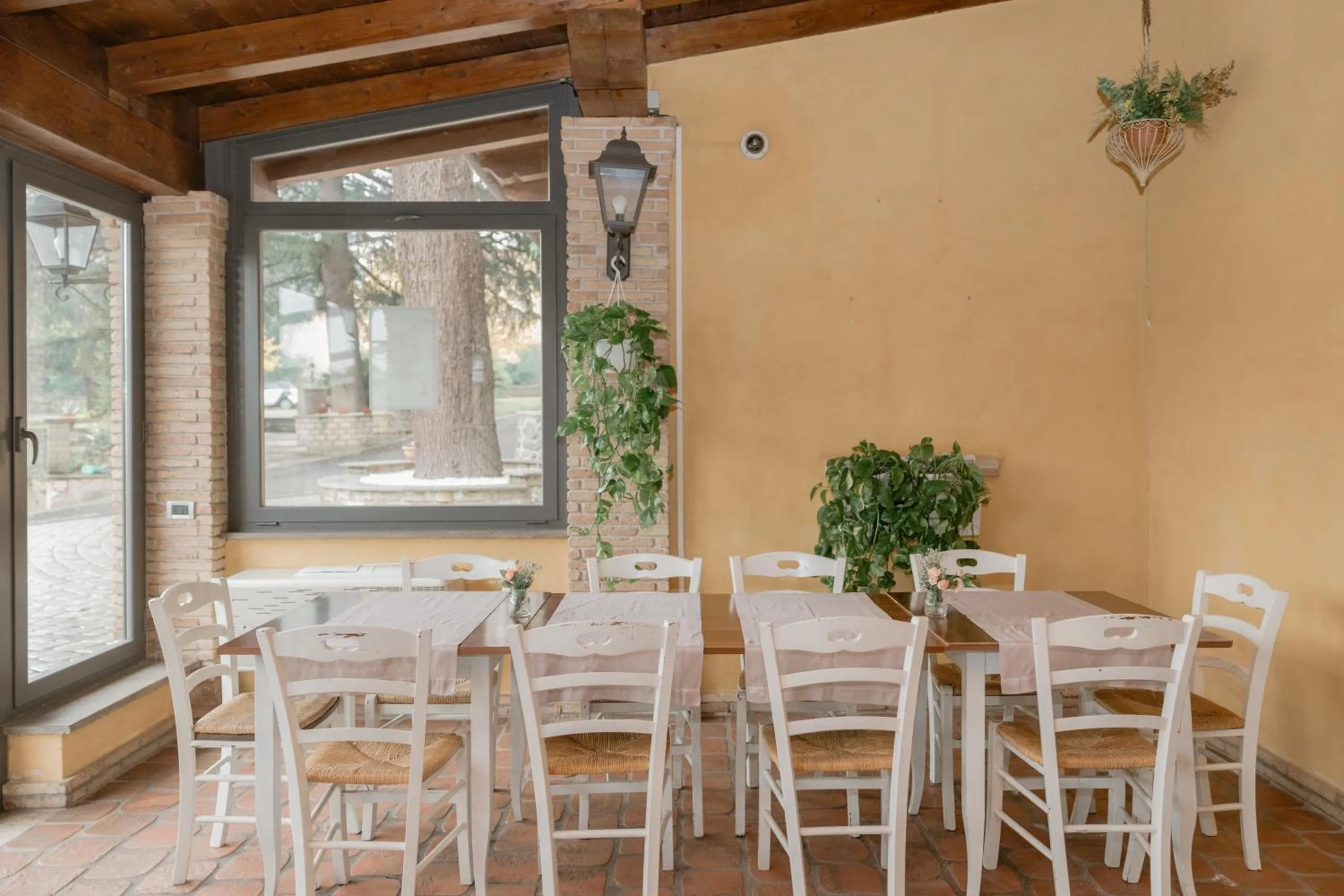 Patio in Green Hotel Poggio Regillo