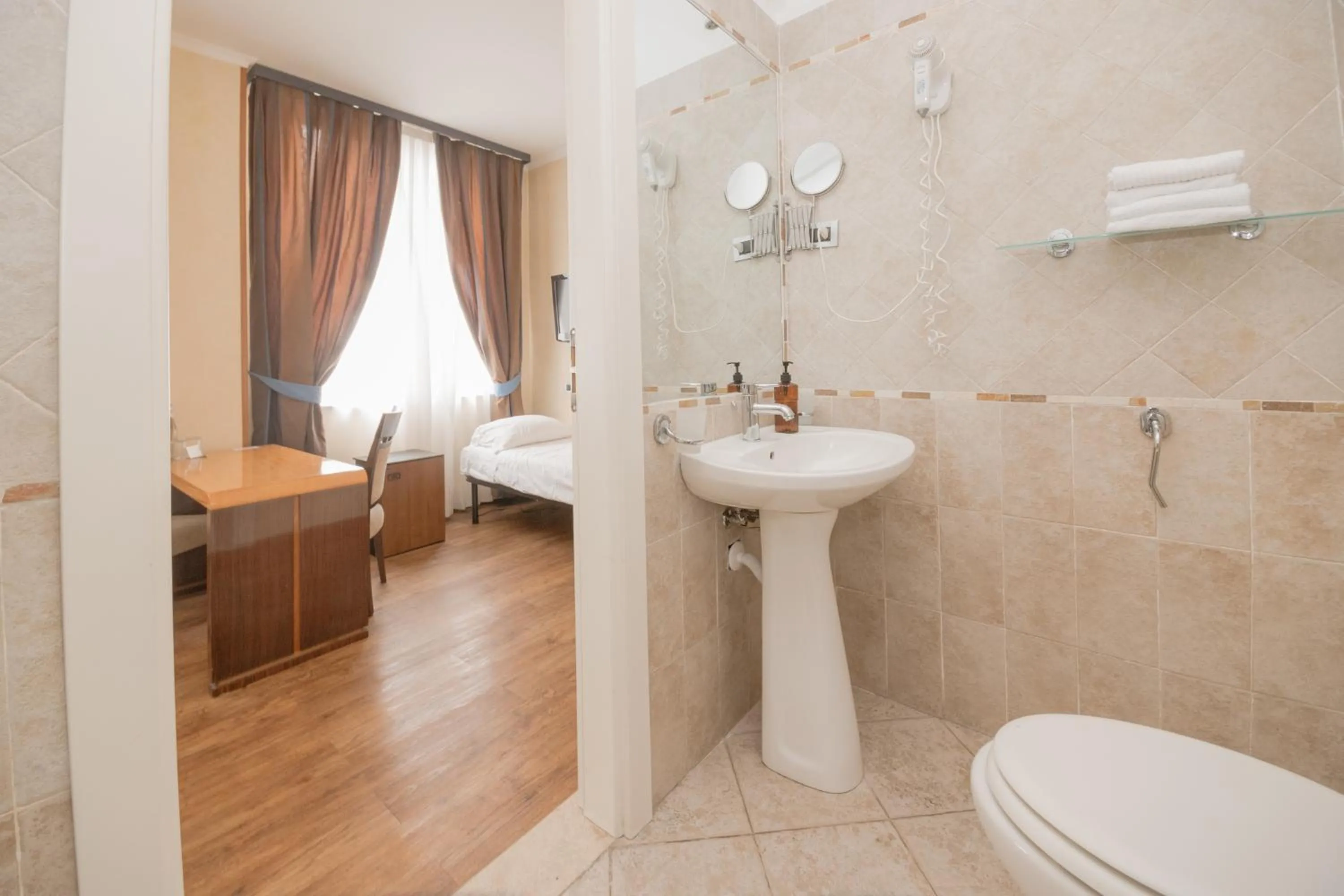 Bathroom in Green Hotel Poggio Regillo