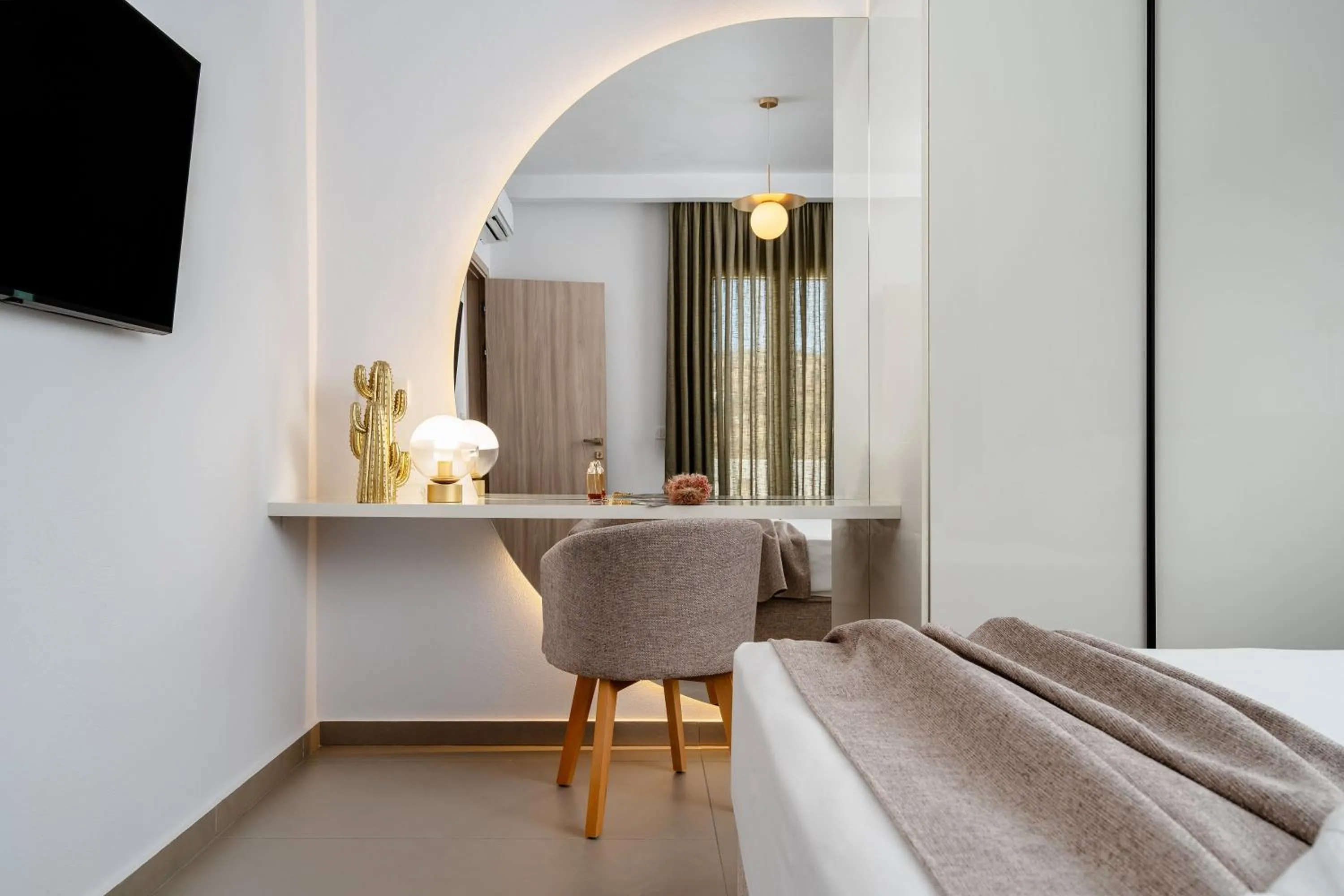 Bed in Thalelion 3 bedroom Villas with private pool and Jacuzzi
