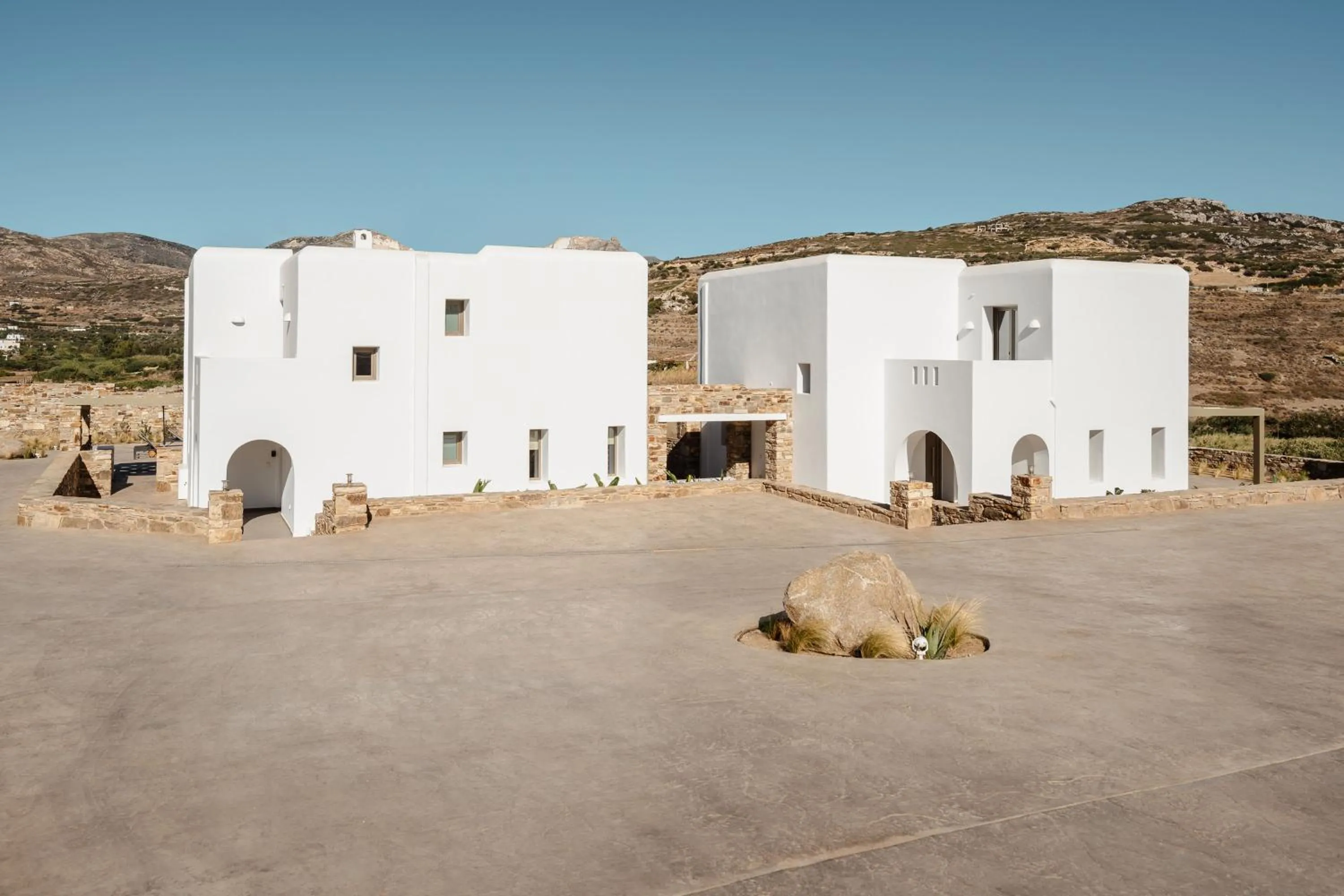 Property building in Thalelion 3 bedroom Villas with private pool and Jacuzzi