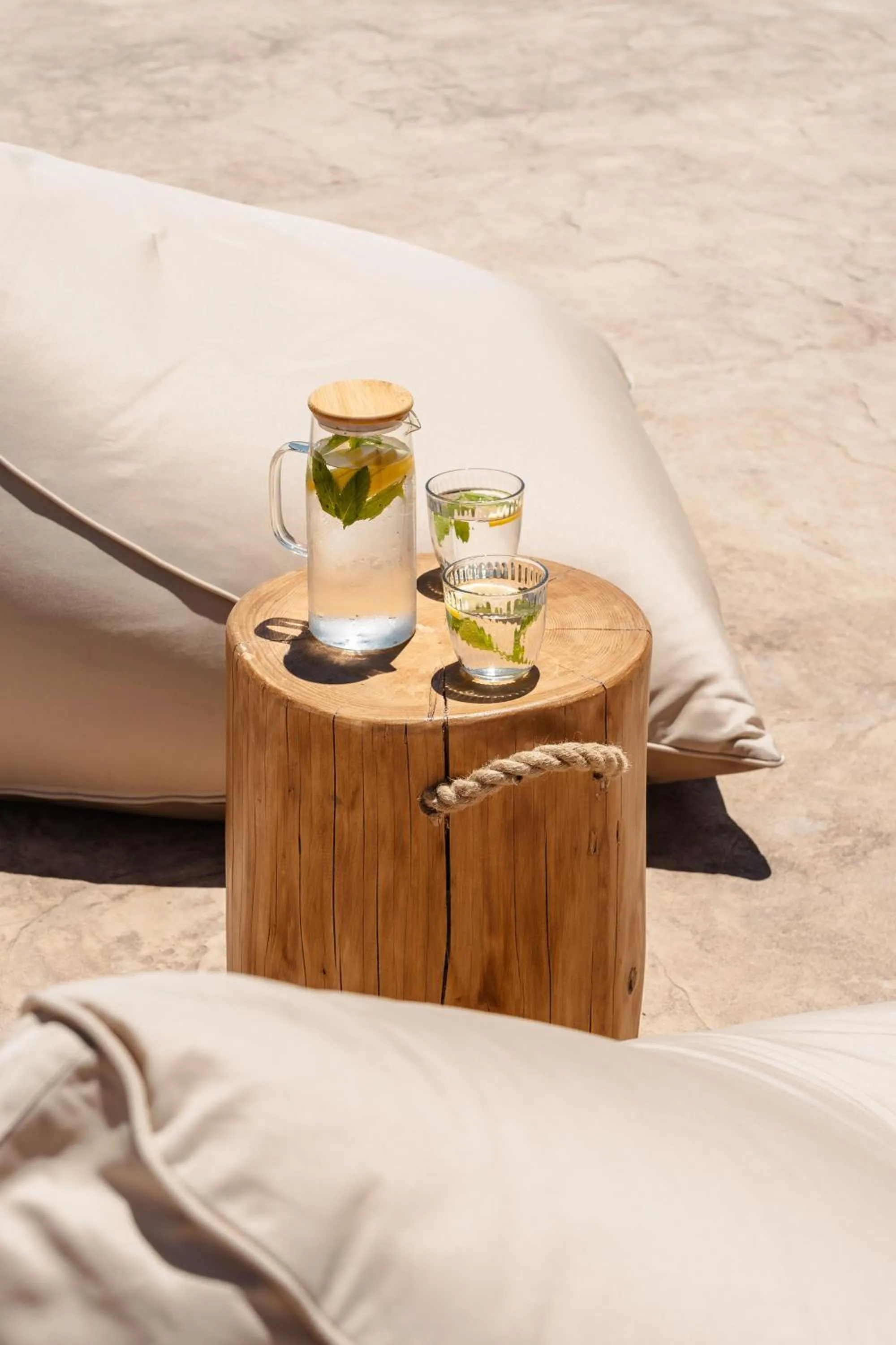 Food and drinks in Thalelion 3 bedroom Villas with private pool and Jacuzzi