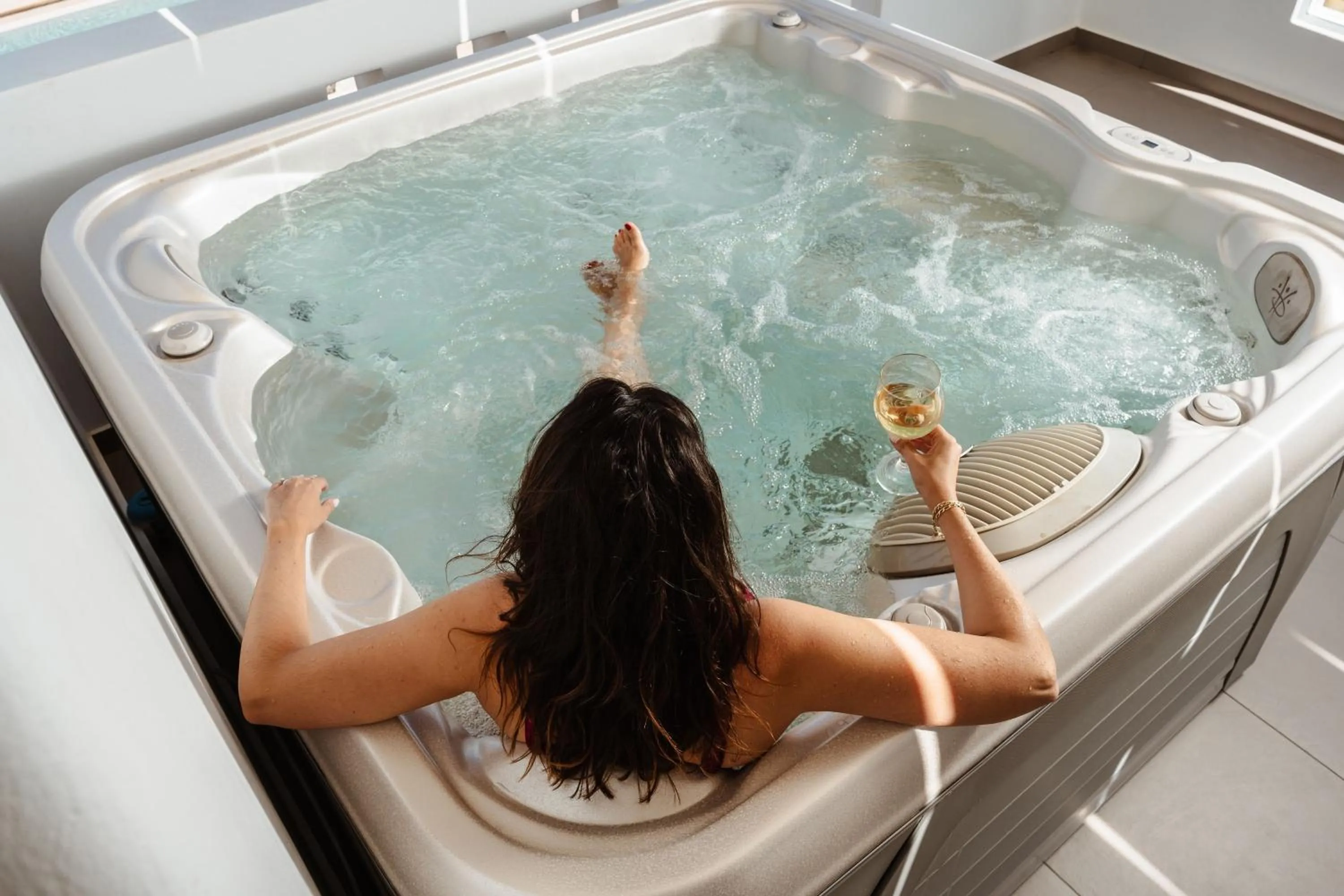 People in Thalelion 3 bedroom Villas with private pool and Jacuzzi