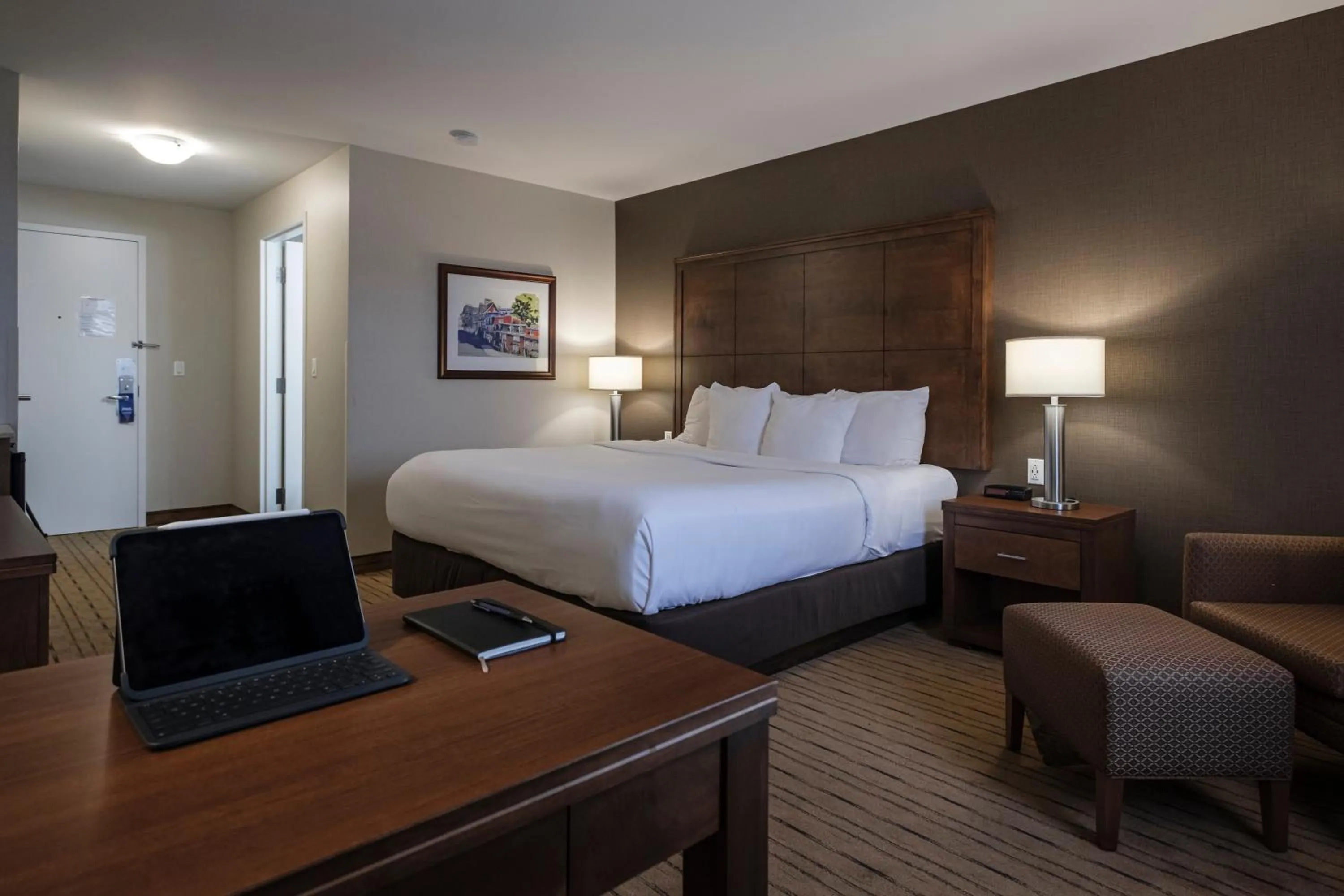 Bed in Comfort Inn - Gander