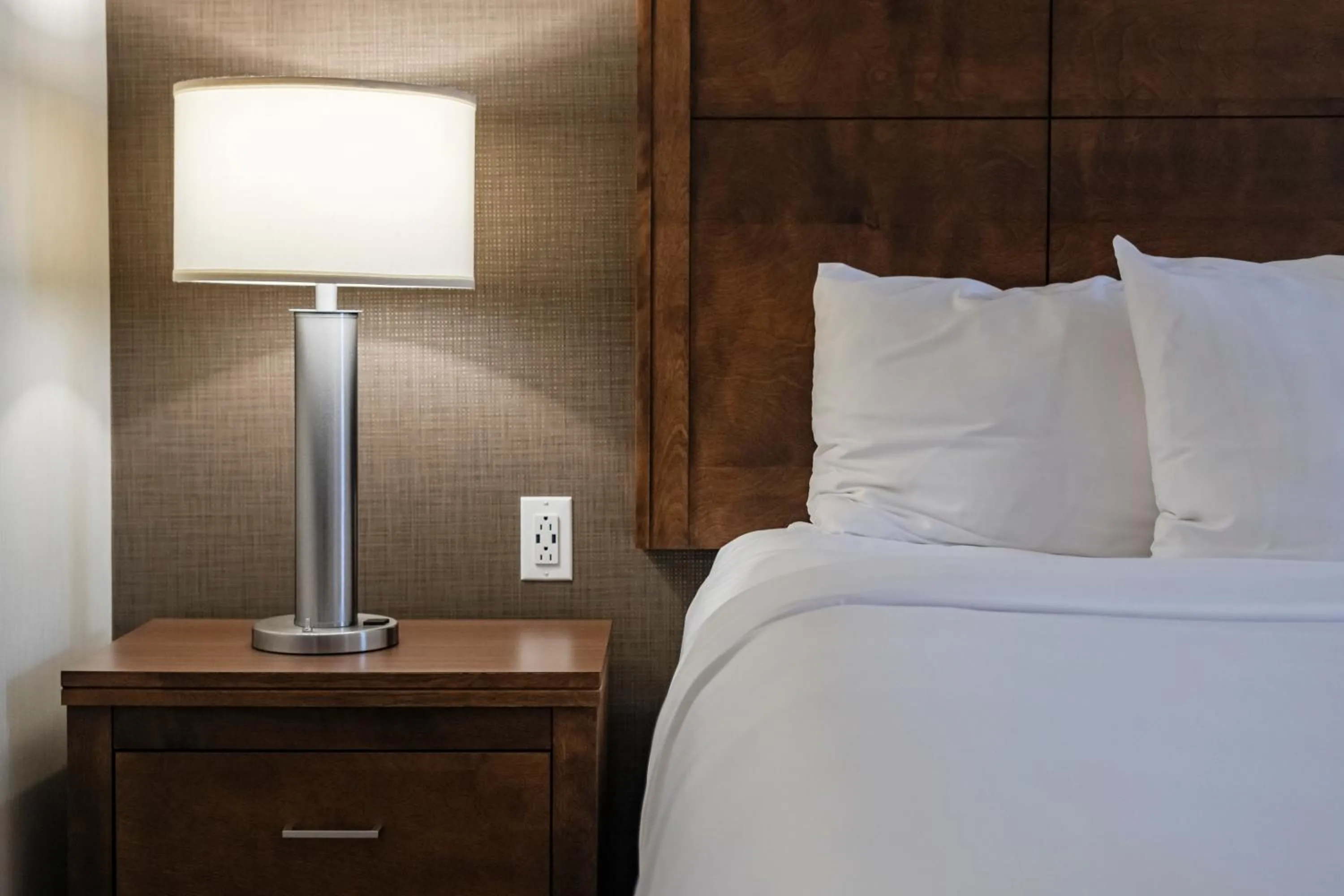 Bed in Comfort Inn - Gander