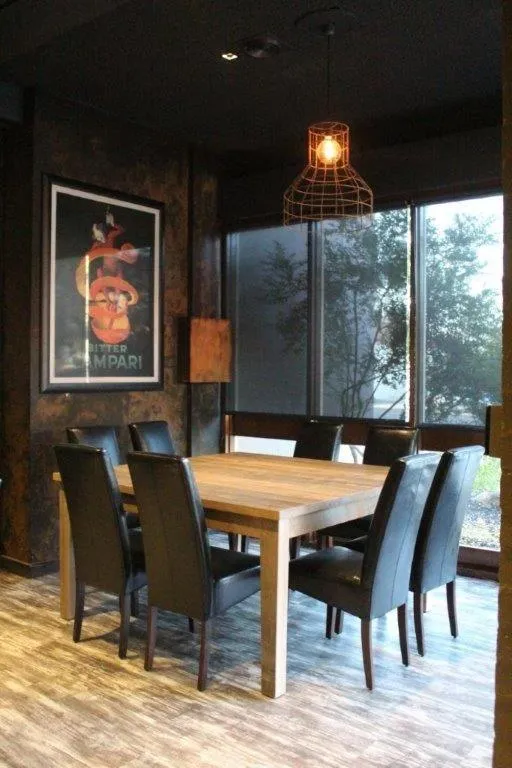 Restaurant/places to eat in Brougham Arms Hotel