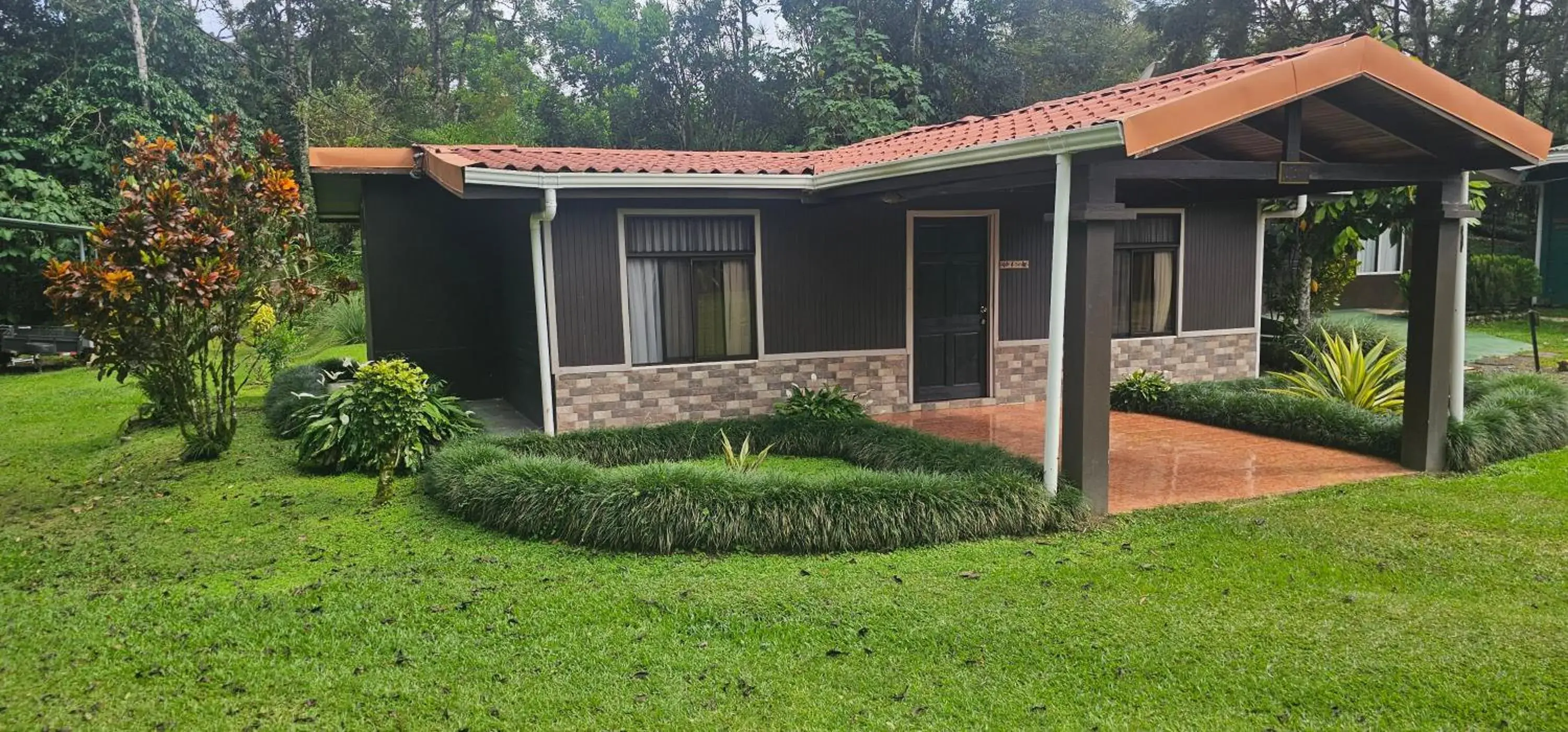 Family Room - single occupancy in Cabañas Green House Family Room - single occupancy in Cabañas Green House