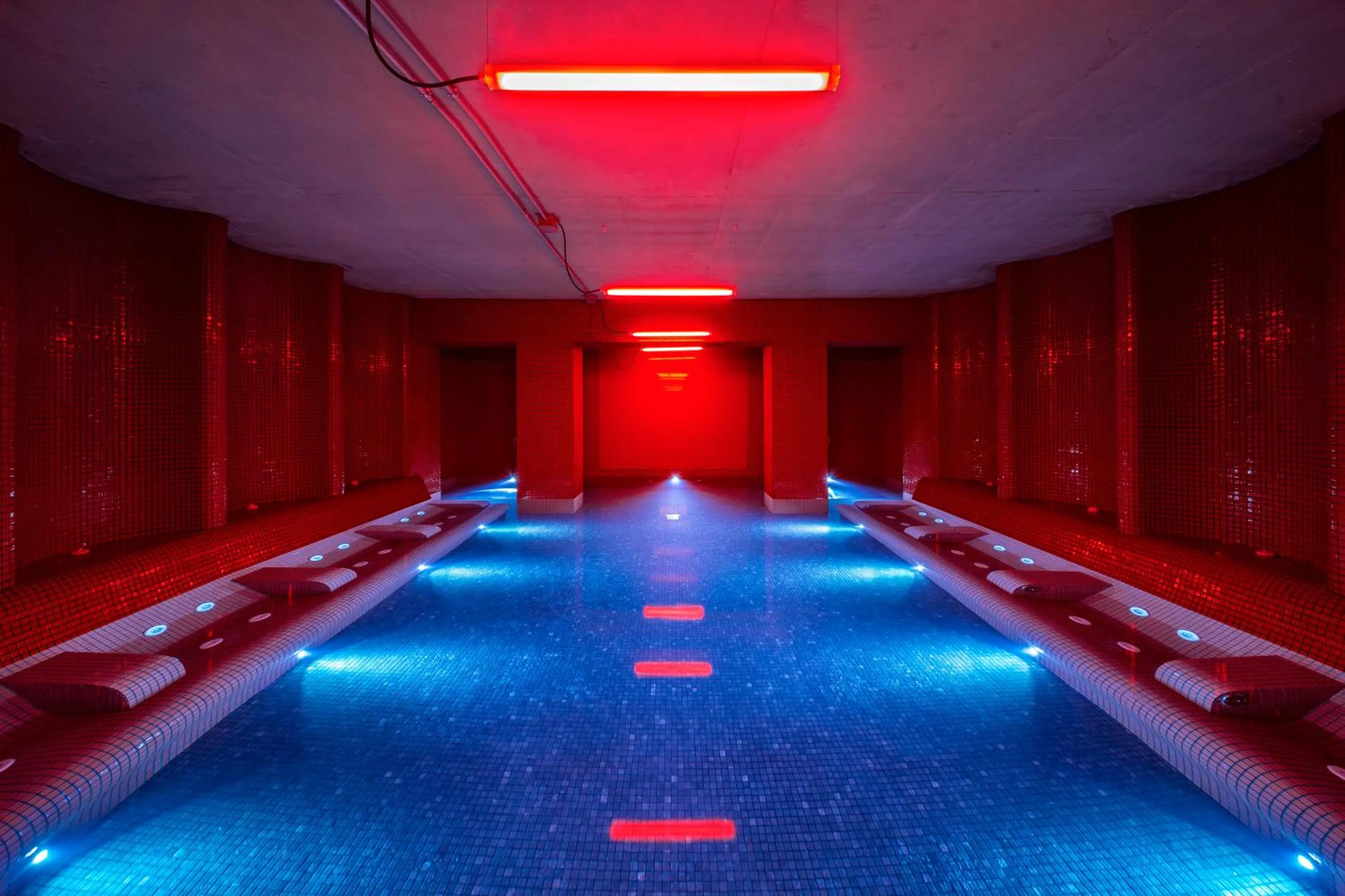 Hot Tub in Hotel Afisha