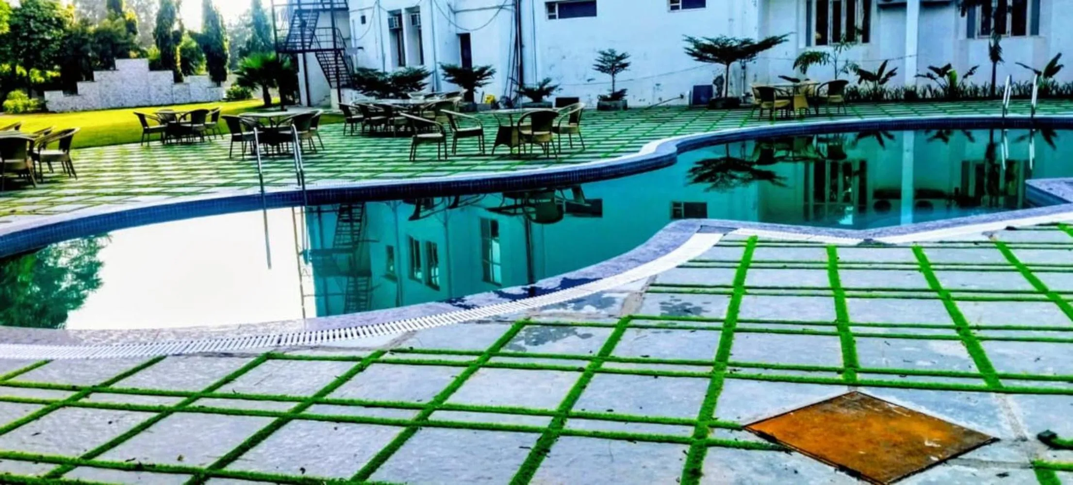 Swimming pool in Sagar Resort