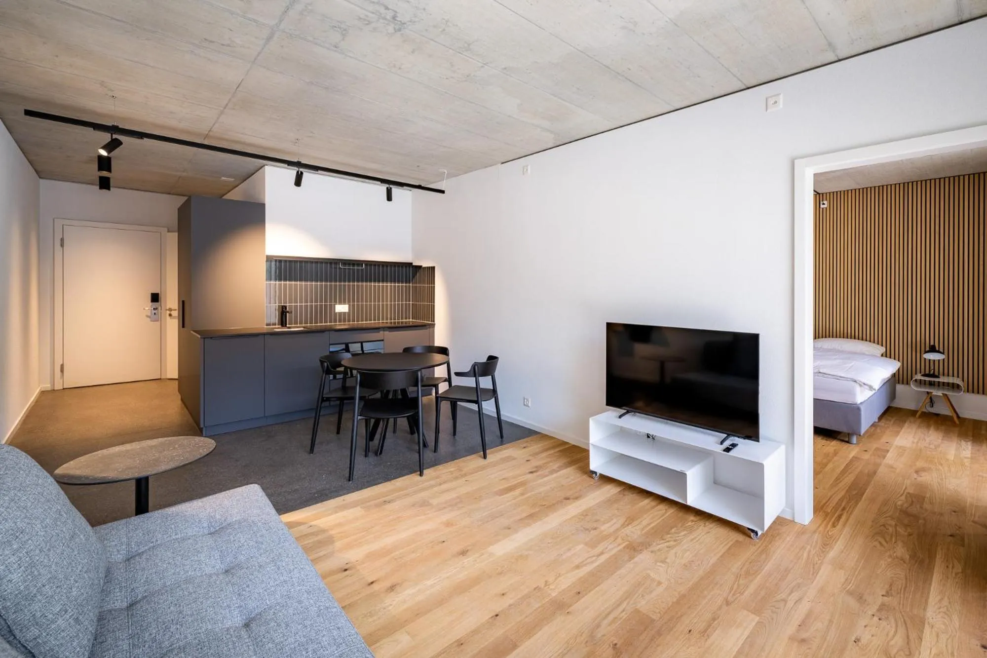 TV and multimedia in Aparthotel Il Momento Bern Expo