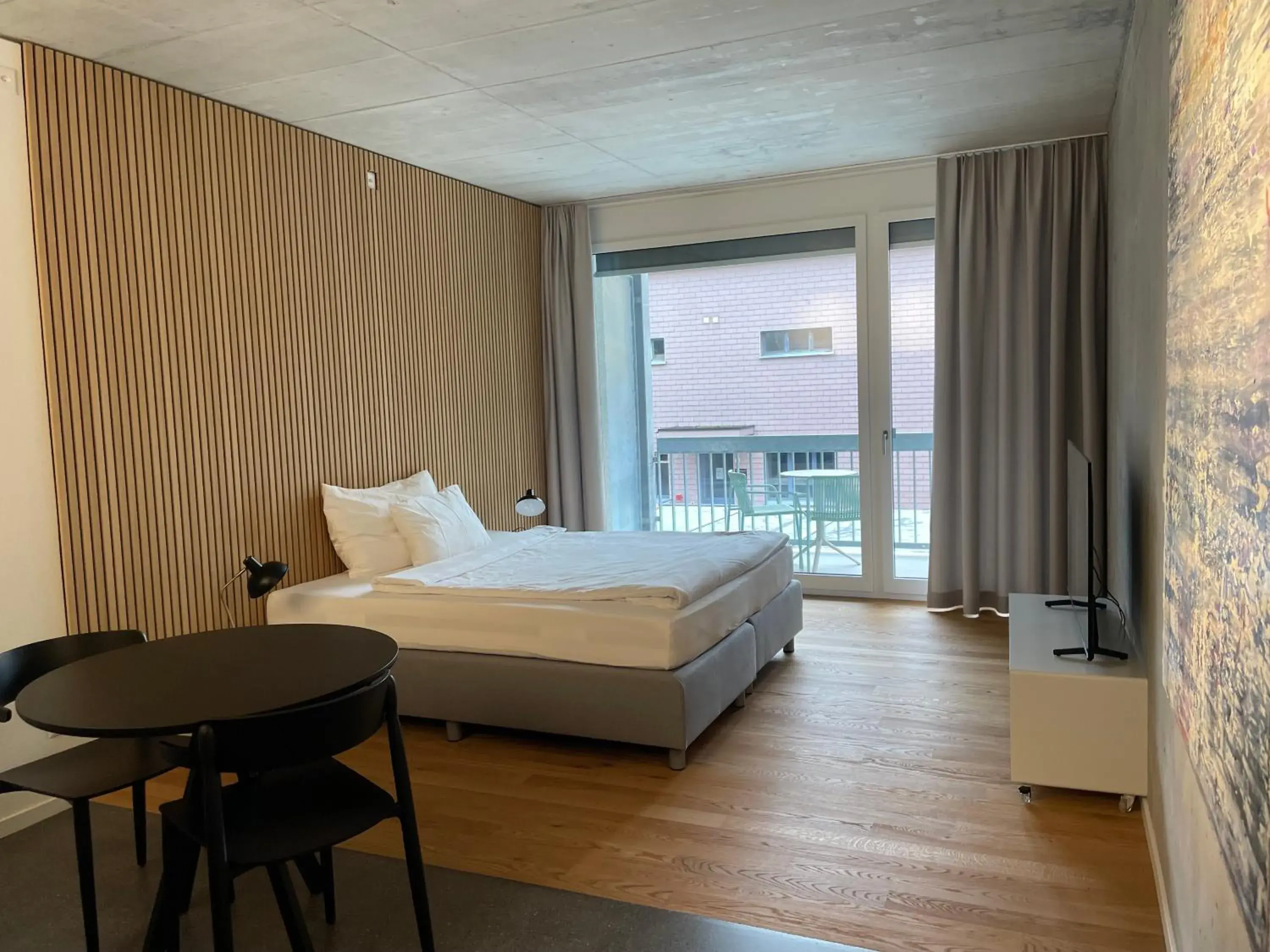 Queen Studio - Disability Access in Aparthotel Il Momento Bern Expo Queen Studio - Disability Access in Aparthotel Il Momento Bern Expo