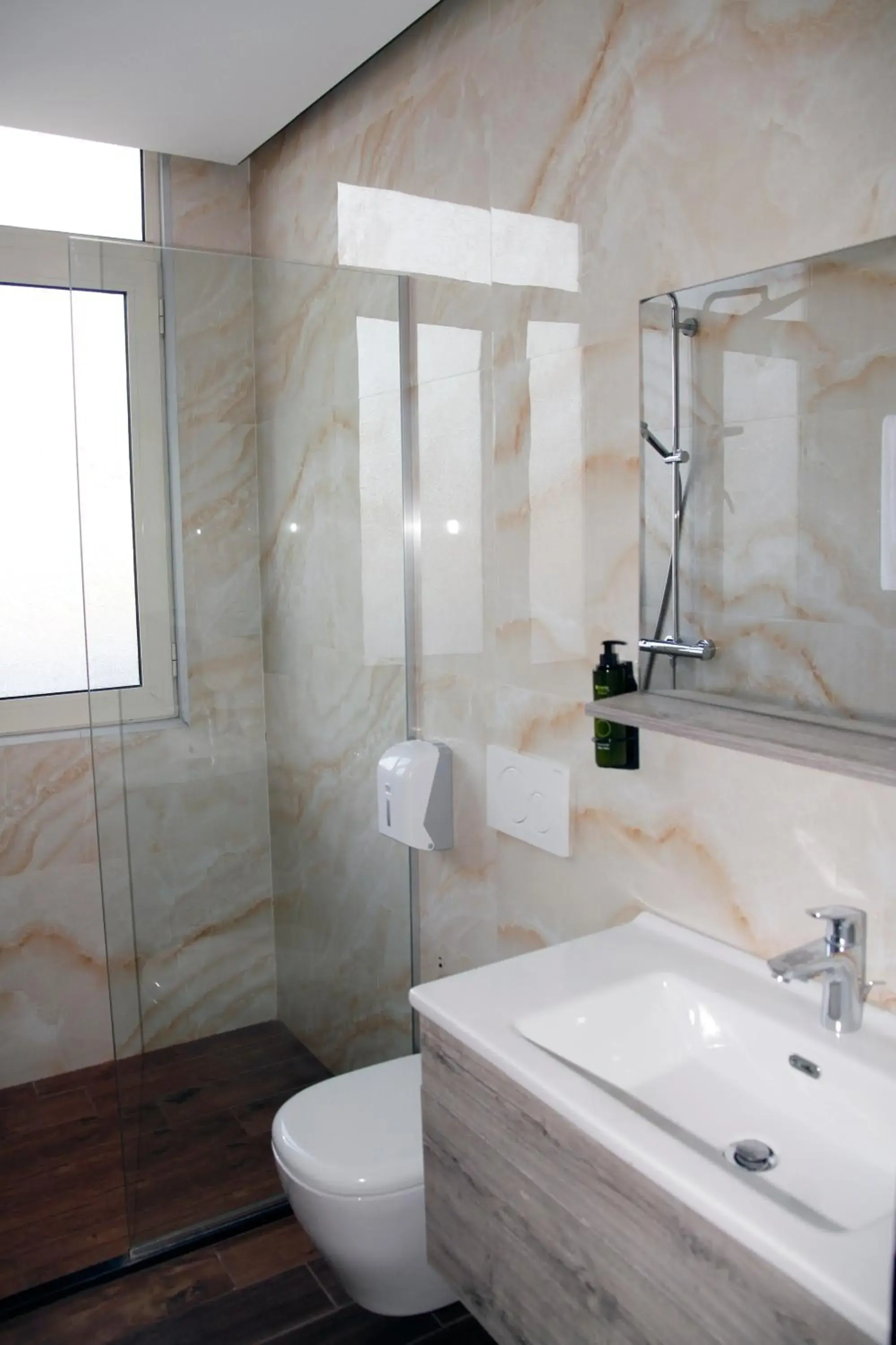 Standard Twin Room in AMH Hotel Durres Standard Twin Room in AMH Hotel Durres
