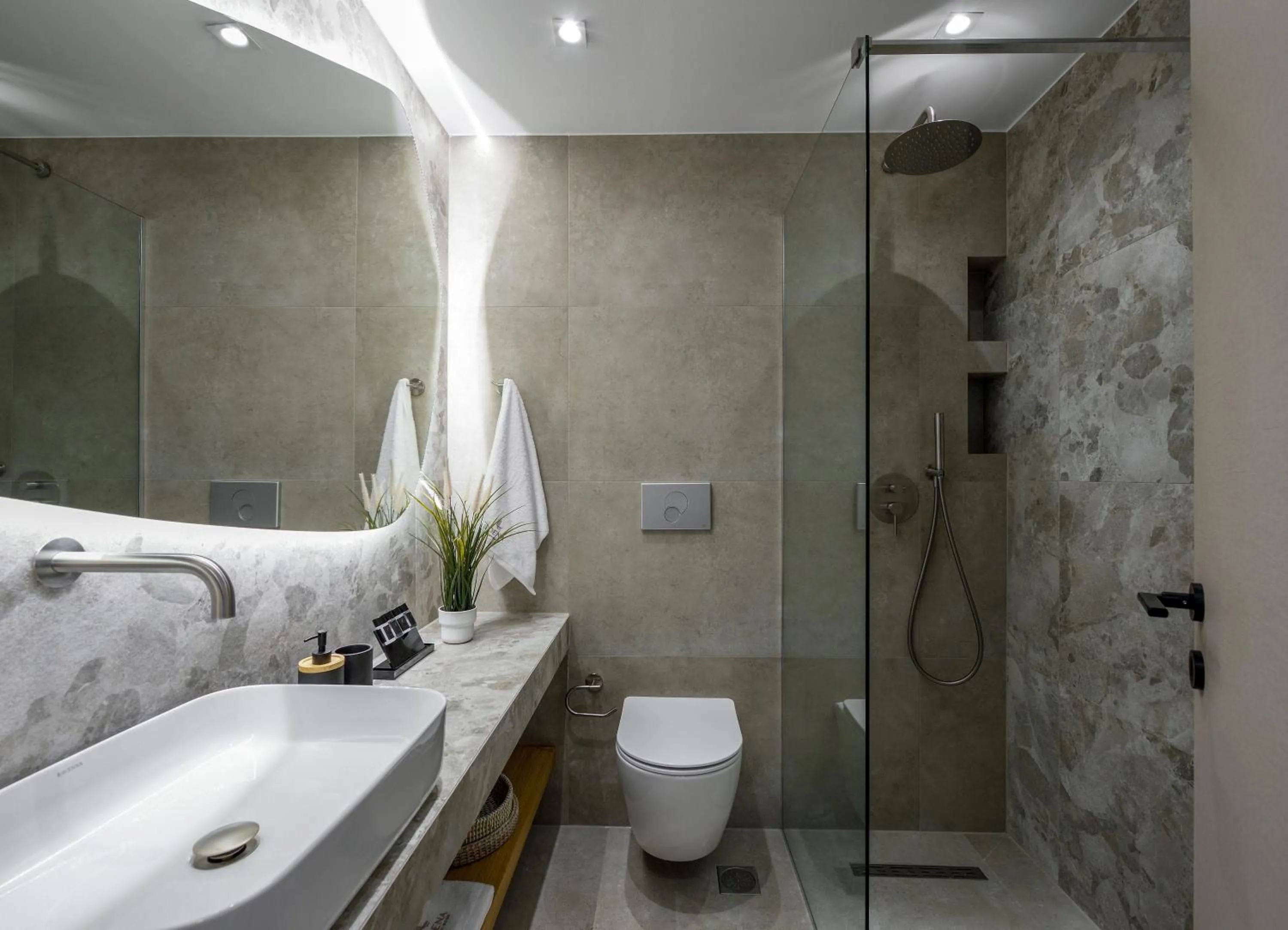 Shower in Loena Luxury Suites