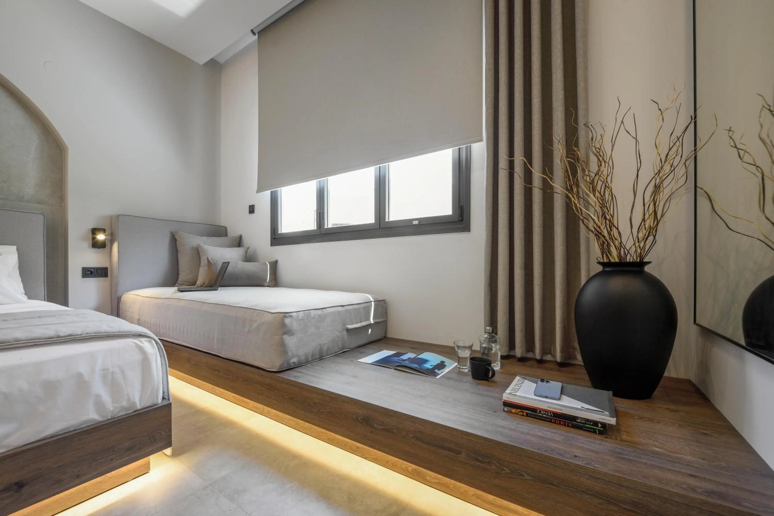 Bedroom, Bed in Loena Luxury Suites