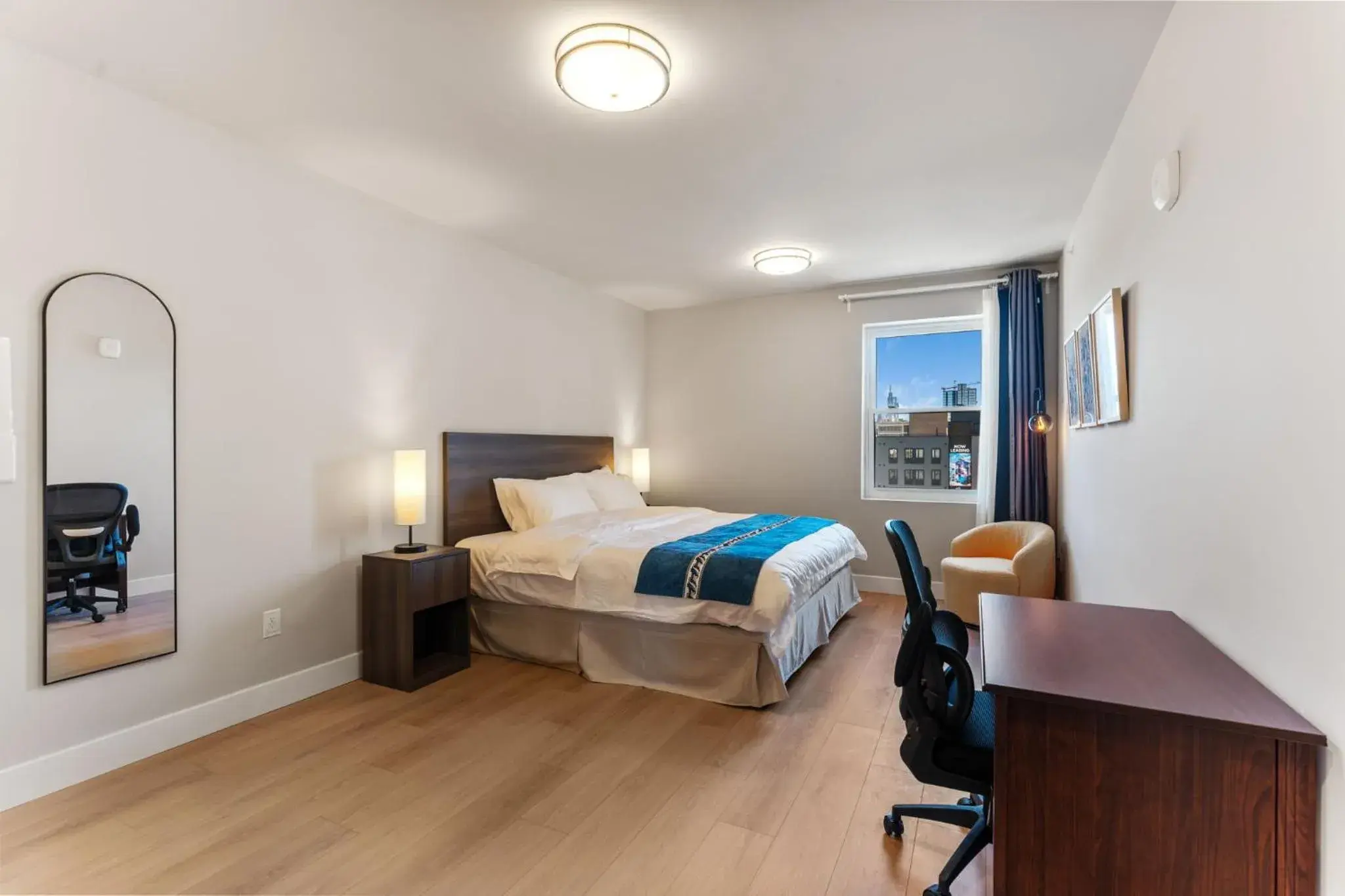 Deluxe Suite in 4211 Suites Deluxe Suite in 4211 Suites