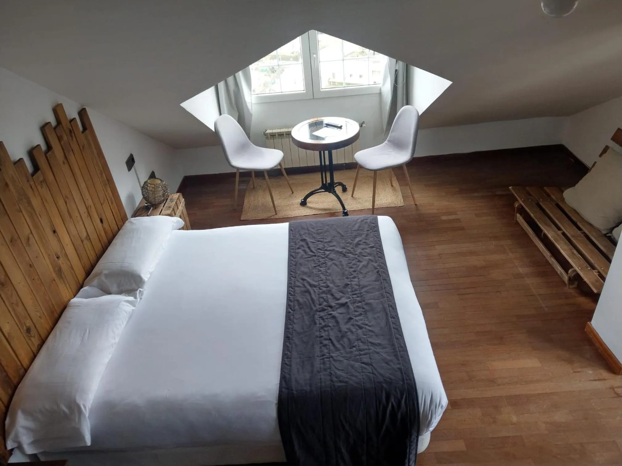 Bedroom, Bed in Hotel El Balcon de las nieves