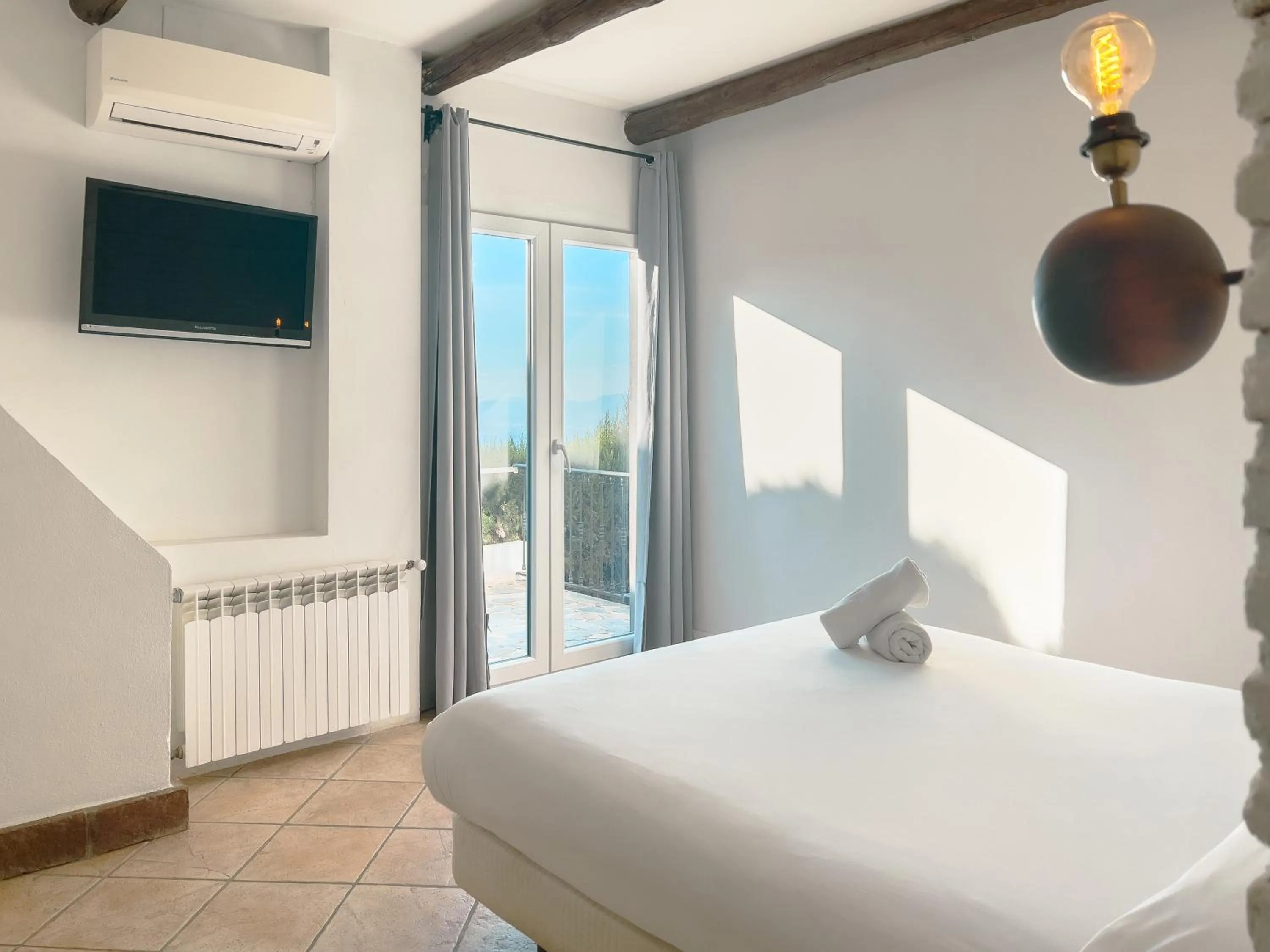 Photo of the whole room, Bed in Hotel El Balcon de las nieves