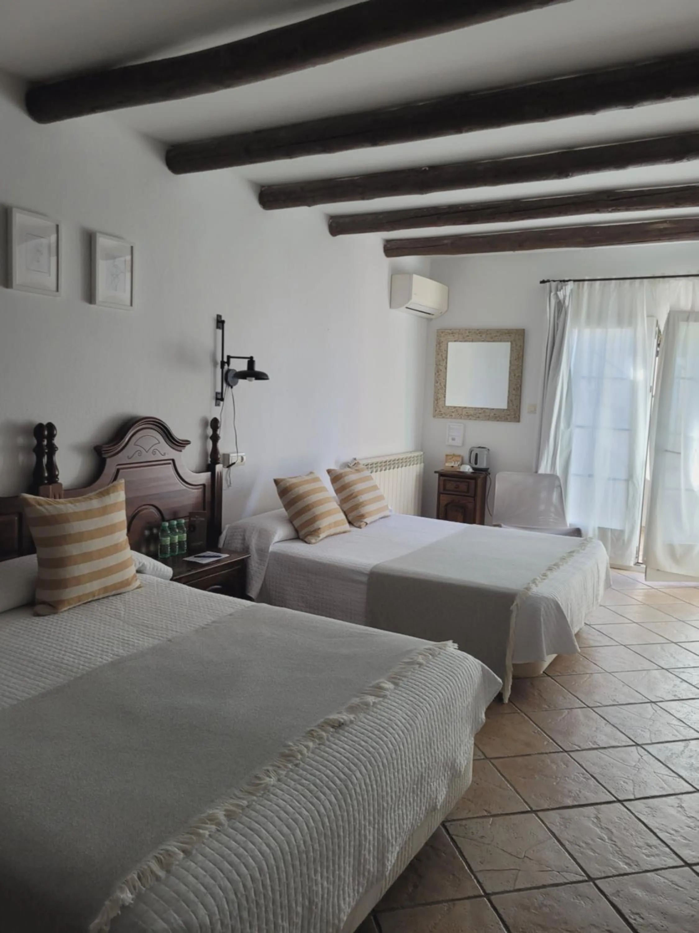 Bed in Hotel El Balcon de las nieves