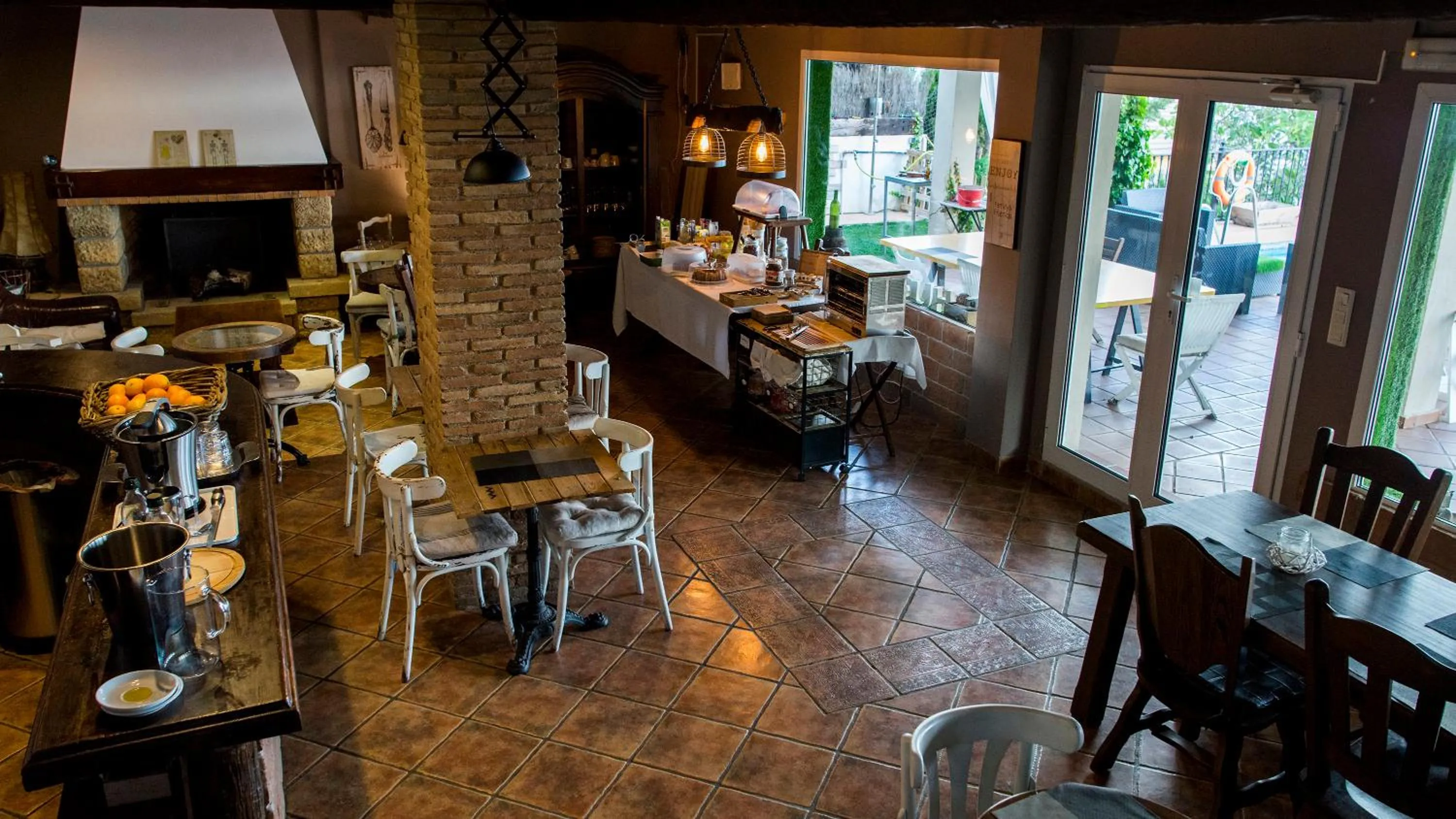 Restaurant/places to eat in Hotel El Balcon de las nieves