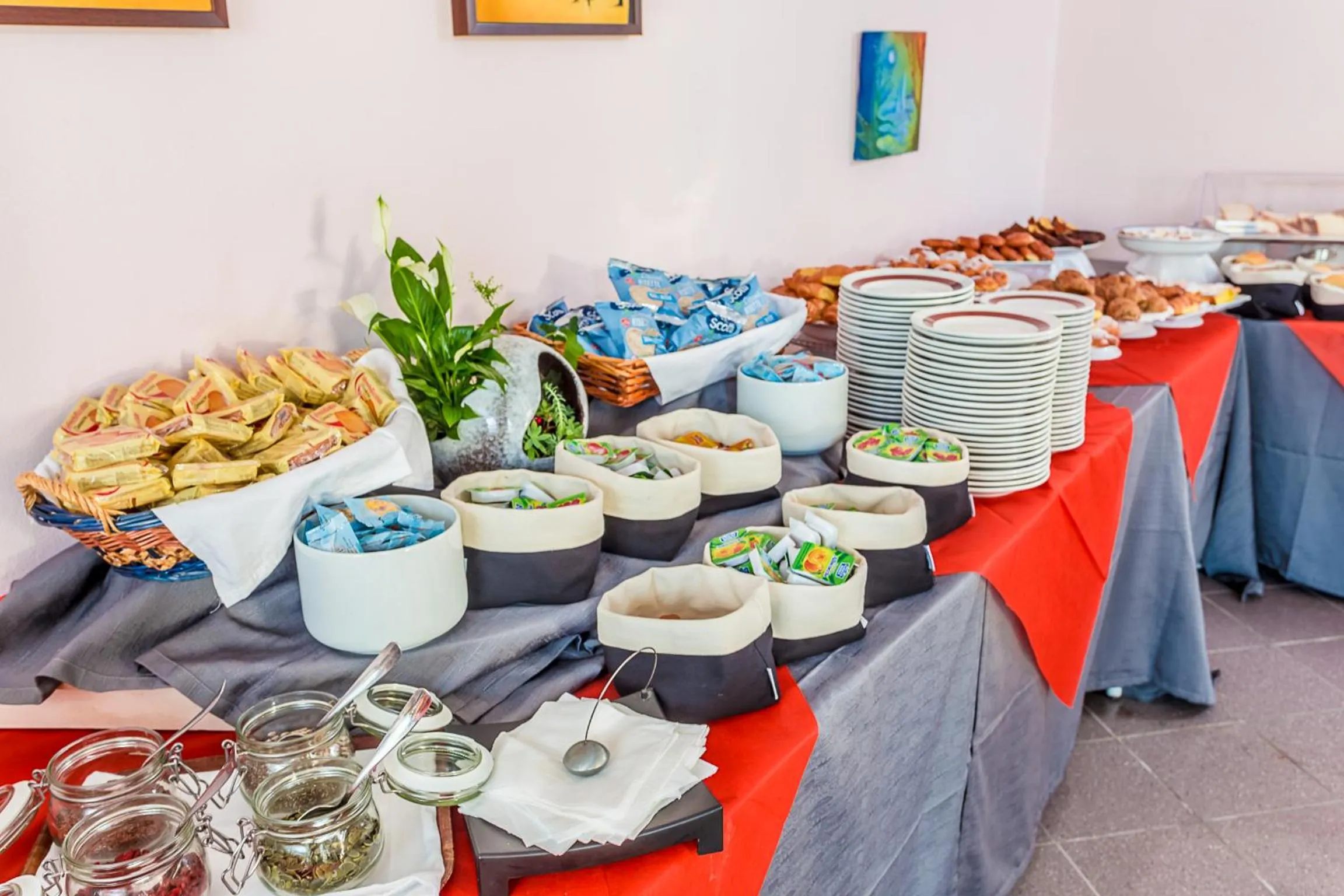 Food and drinks in Hotel Buenos Aires