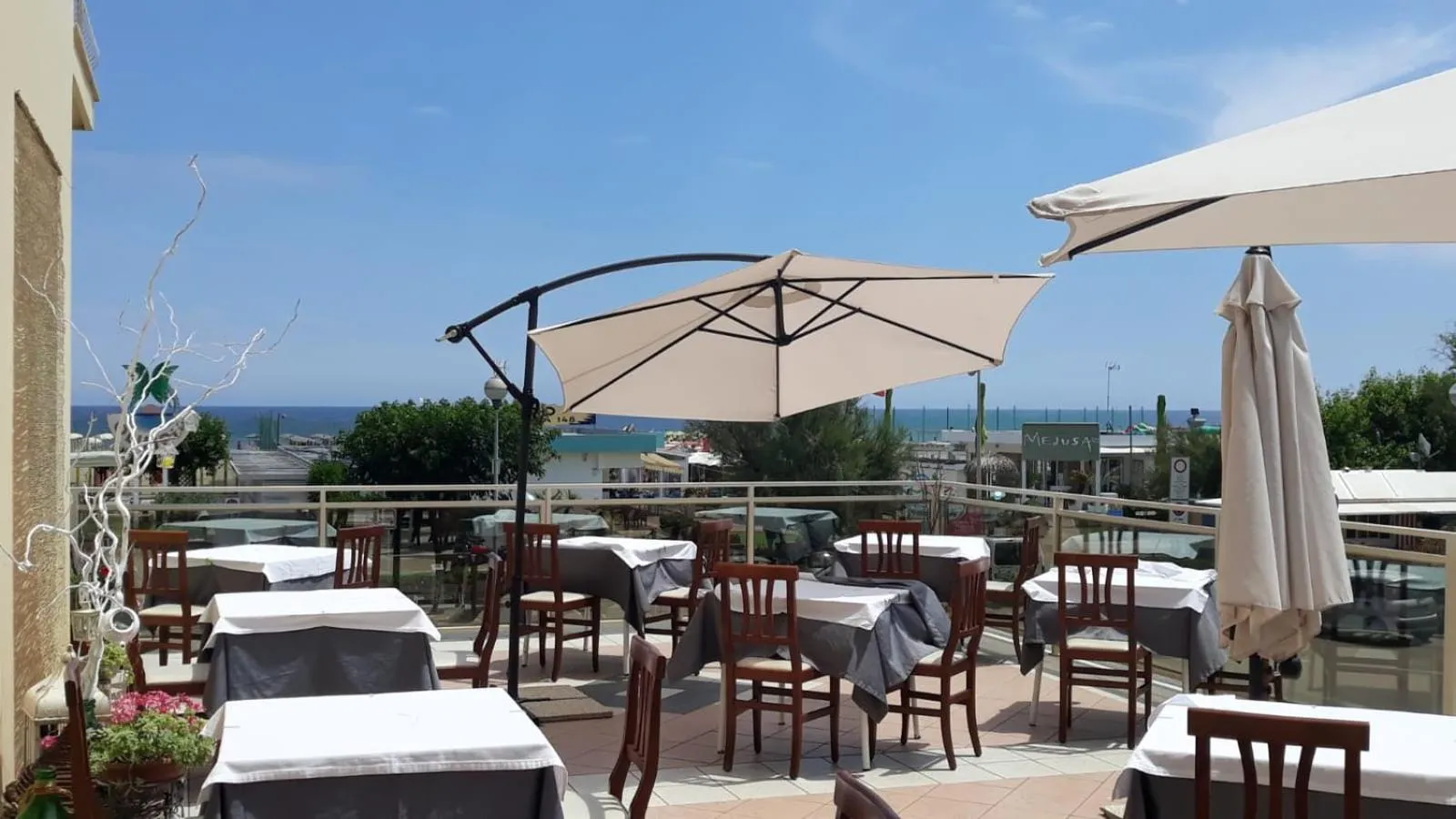 Patio in Hotel Buenos Aires