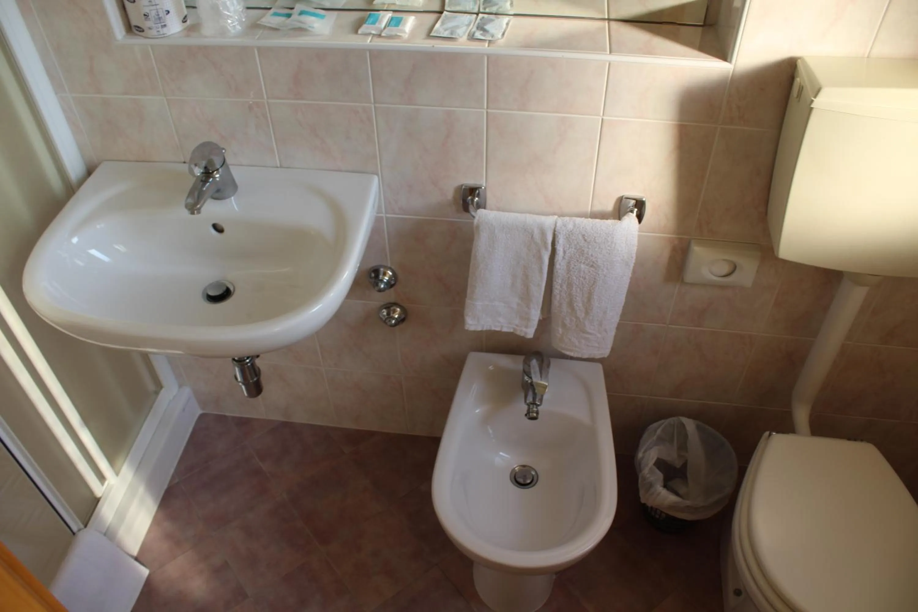 Toilet in Hotel Buenos Aires