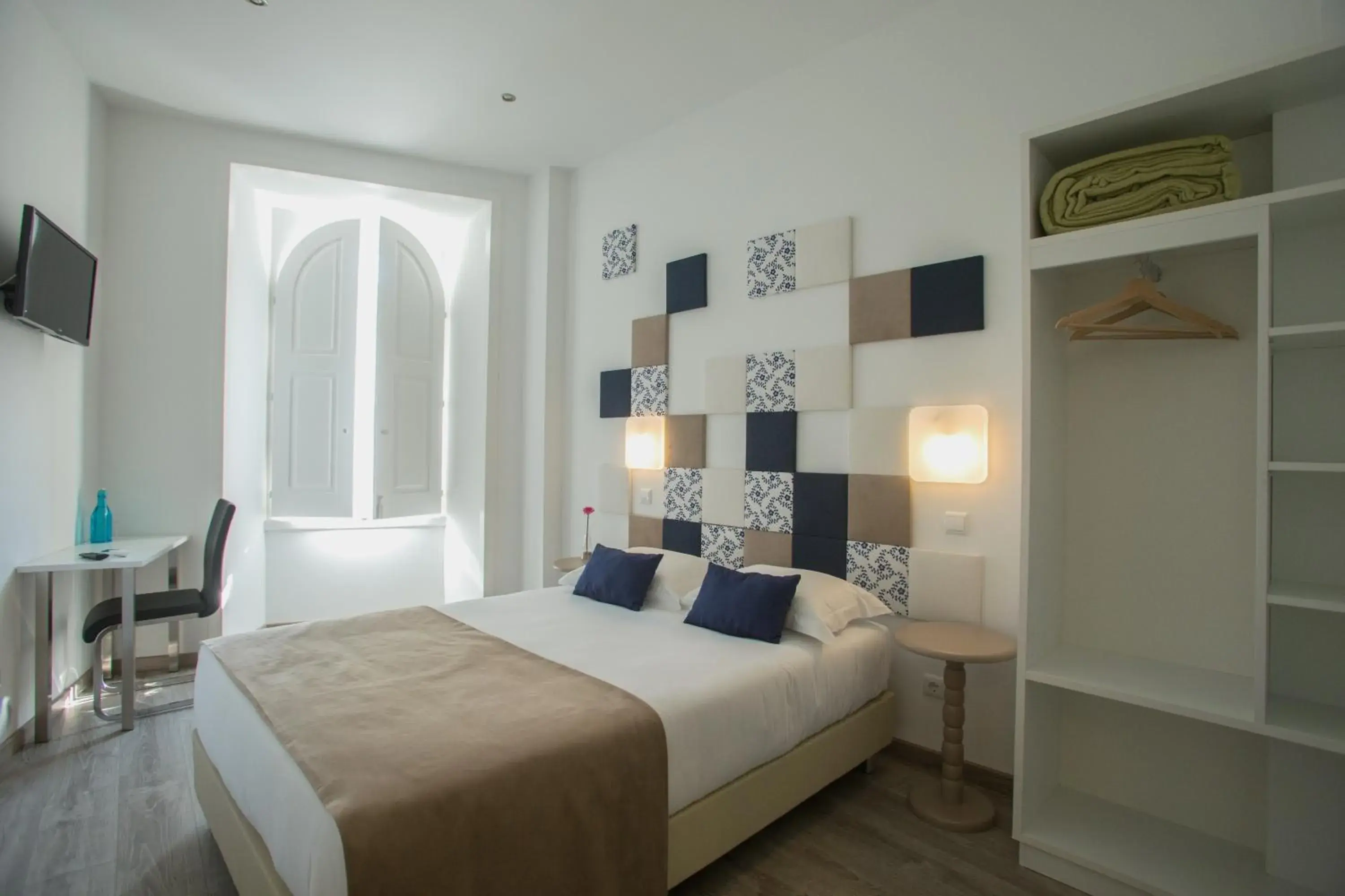 Bedroom, Bed in Thomar Story - Guest House Bedroom, Bed in Thomar Story - Guest House