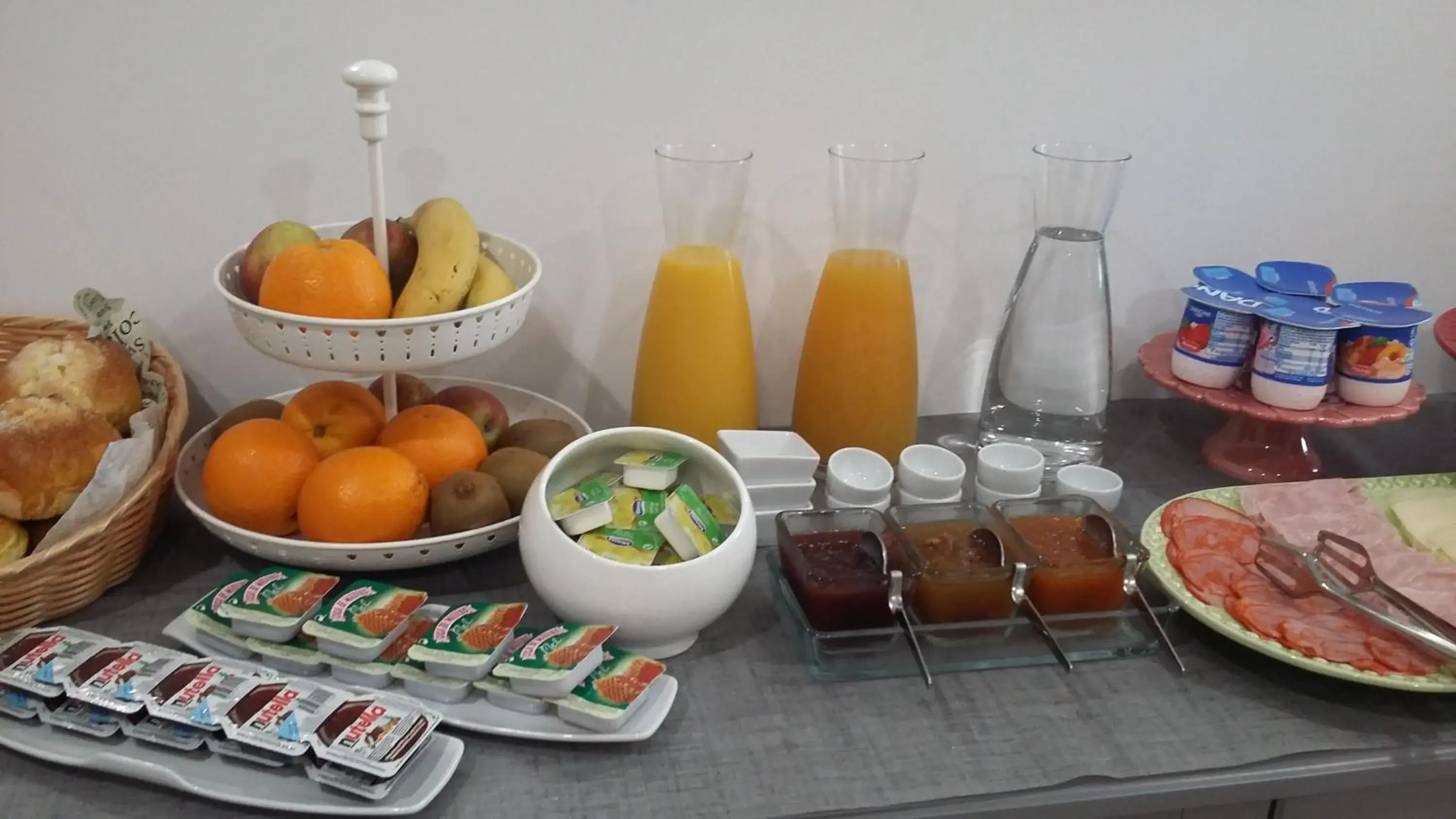 Buffet breakfast in Thomar Story - Guest House Buffet breakfast in Thomar Story - Guest House