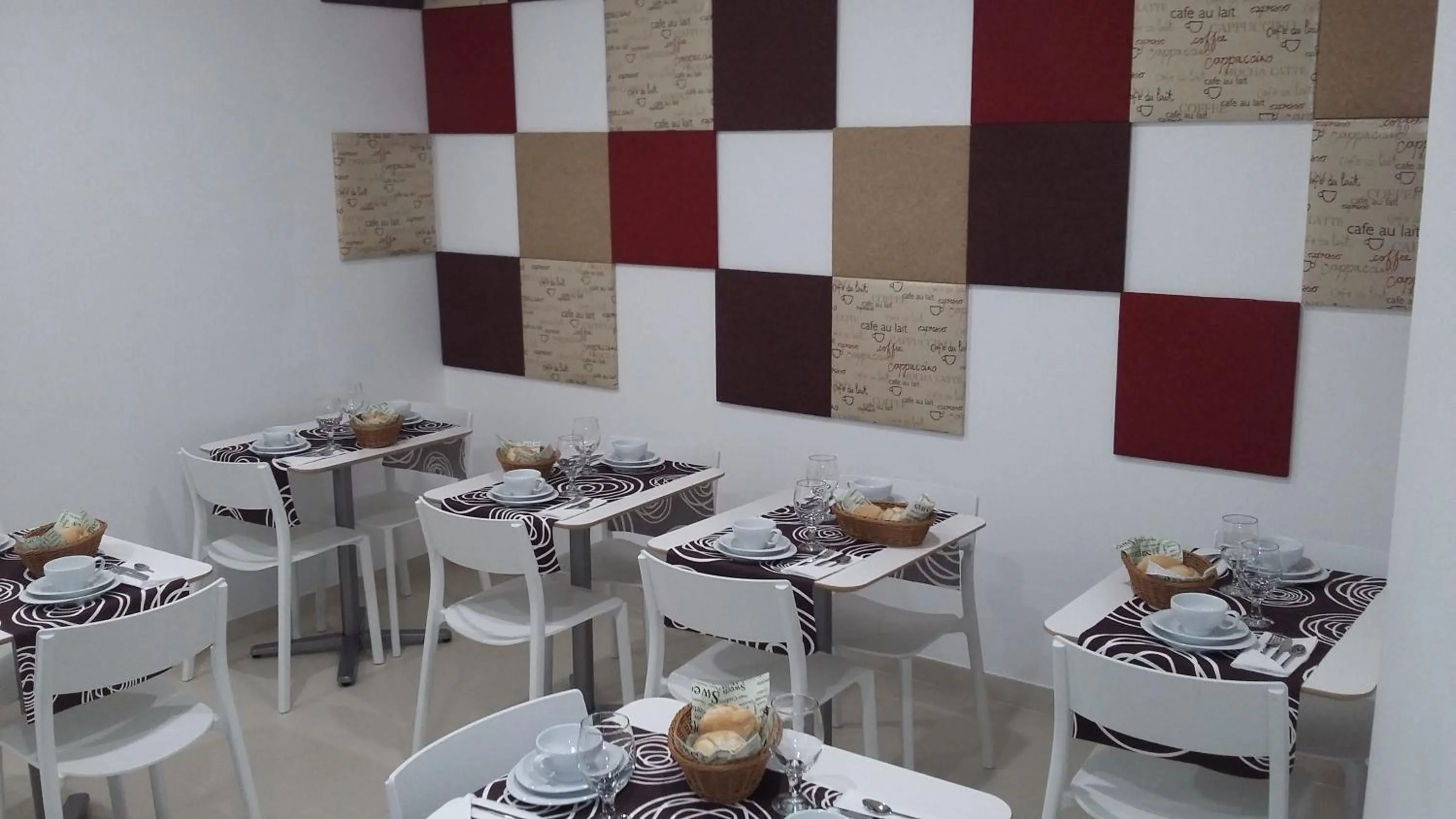 Buffet breakfast in Thomar Story - Guest House