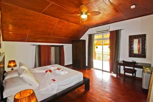 Bed in Takamaka Green Village