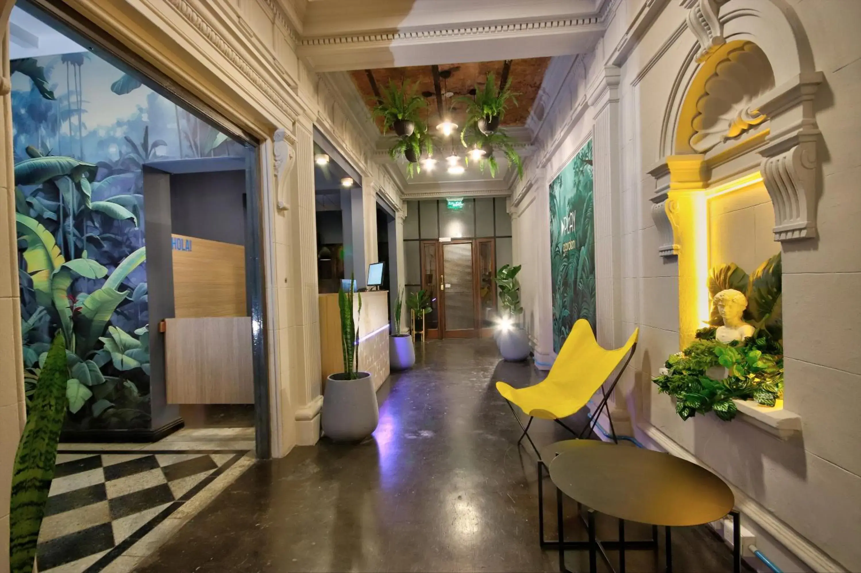 Lobby or reception in Play Hostel Garden Lobby or reception in Play Hostel Garden