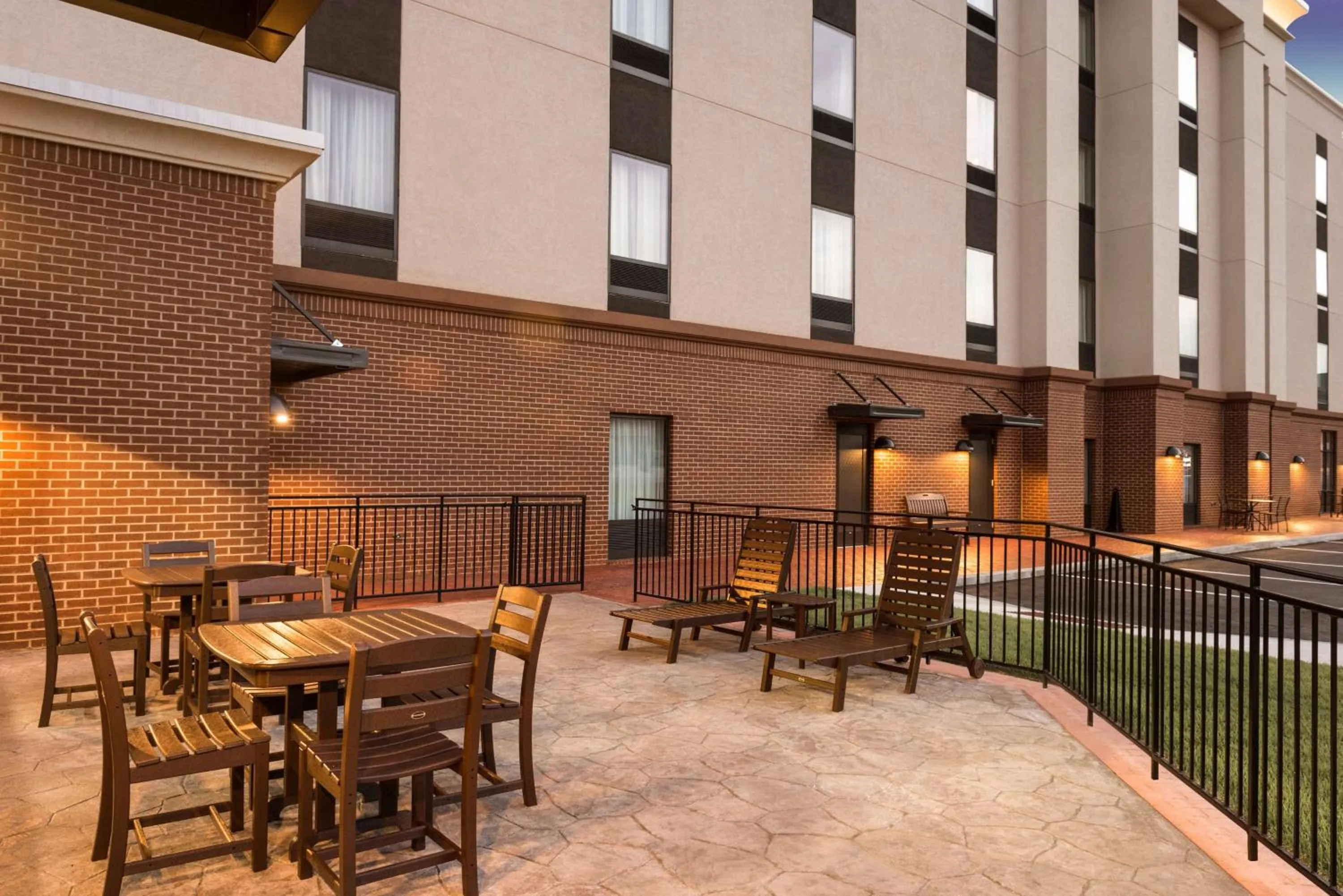Patio in Hampton Inn & Suites - Lavonia, GA