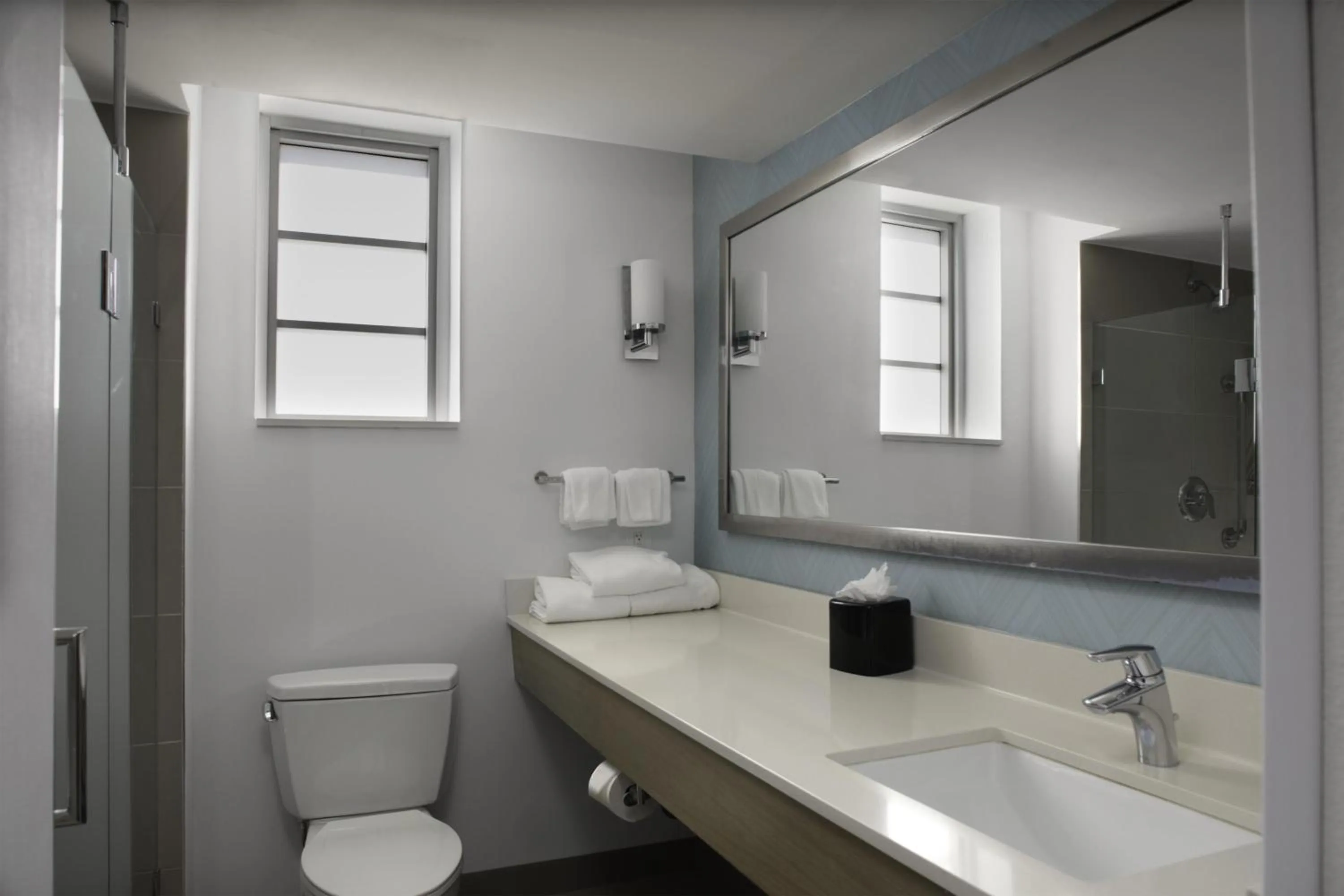 Bathroom in Hilton Garden Inn Miami South Beach