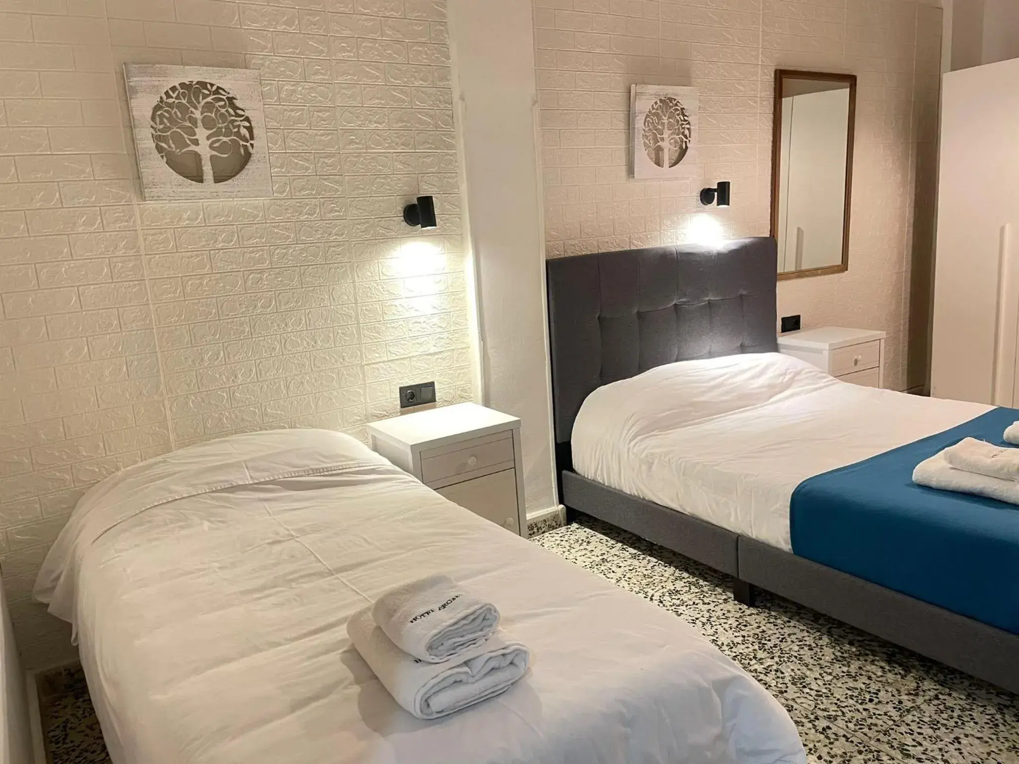 Bedroom, Bed in Hotel Arganda Bedroom, Bed in Hotel Arganda