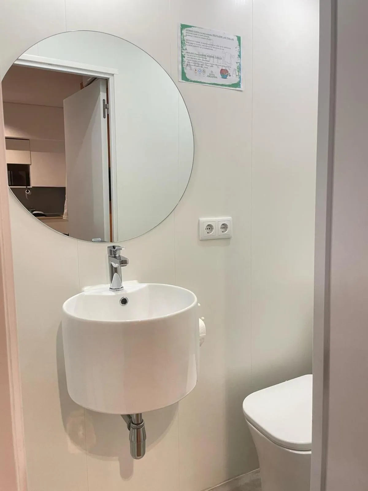 Bathroom in Hotel Arganda