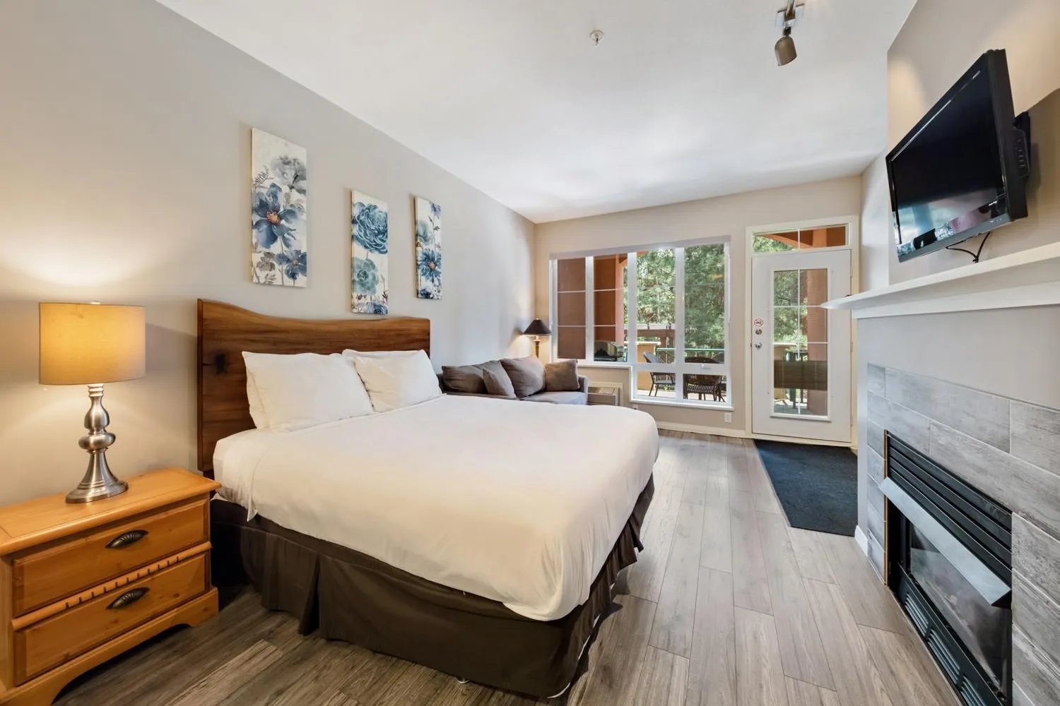 Bed in Borgata Lodge Resort