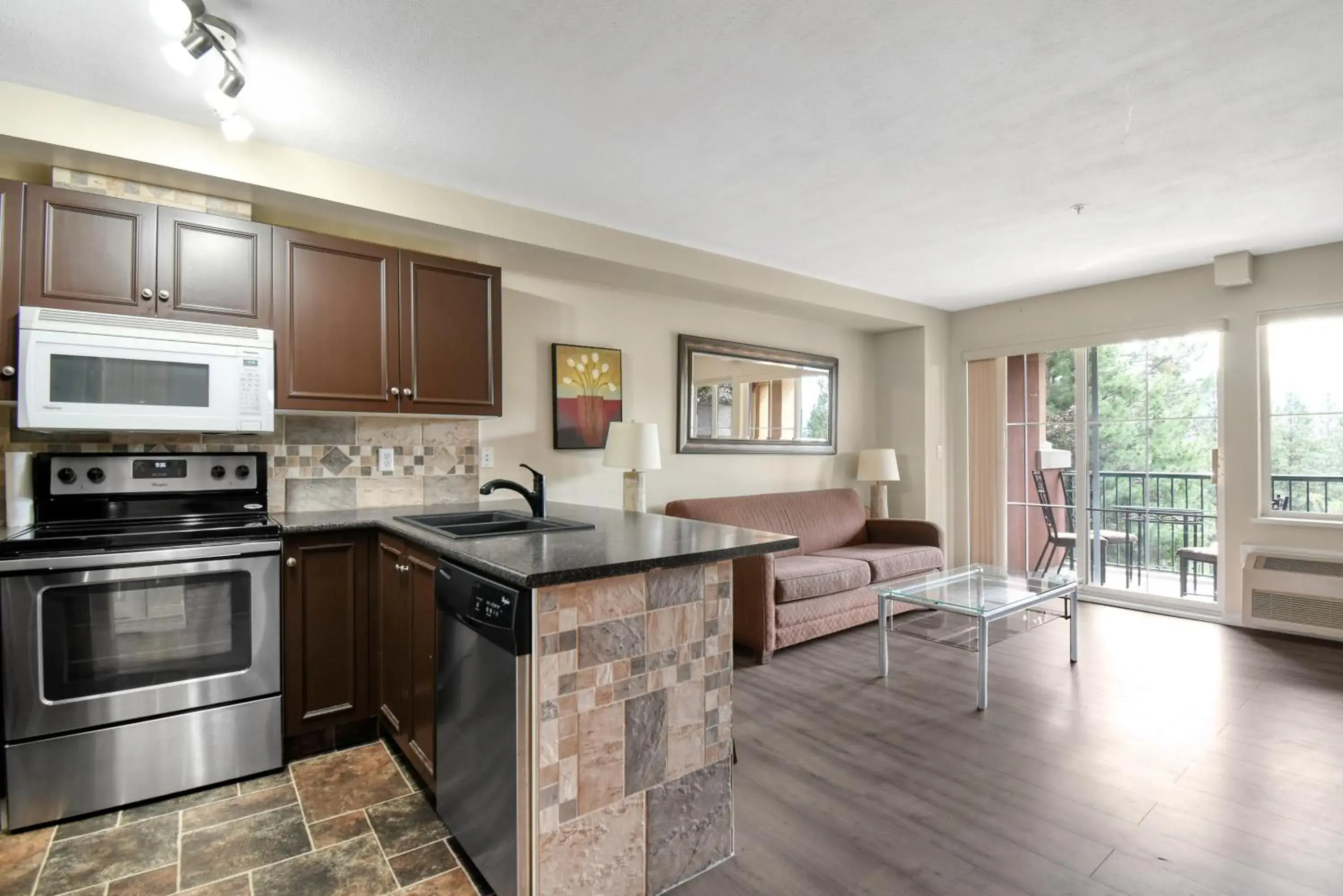 Studio Apartment with Queen Bed in Borgata Lodge Resort Studio Apartment with Queen Bed in Borgata Lodge Resort