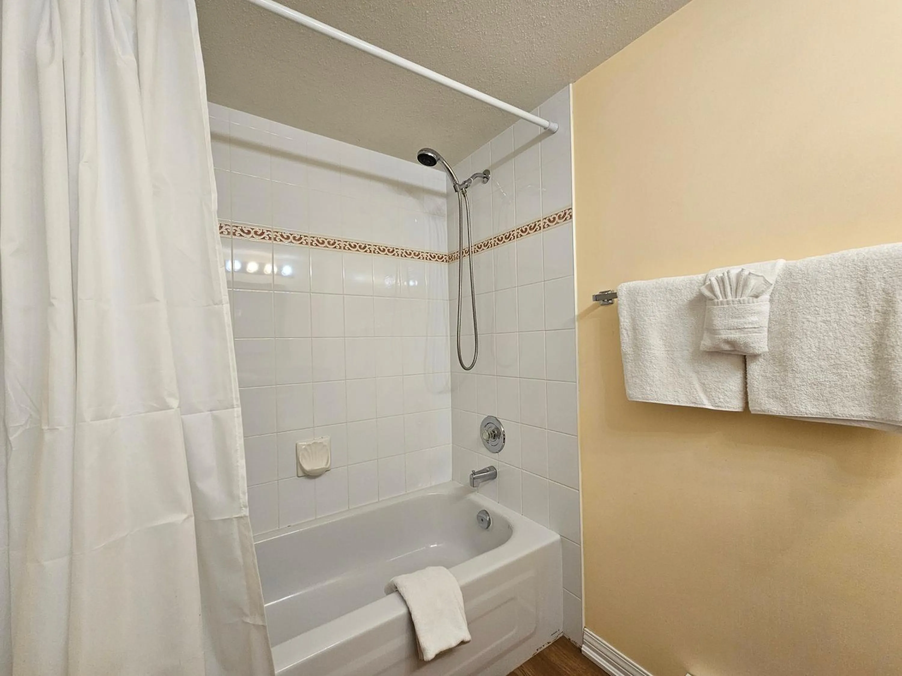 Borgata Lodge Resort