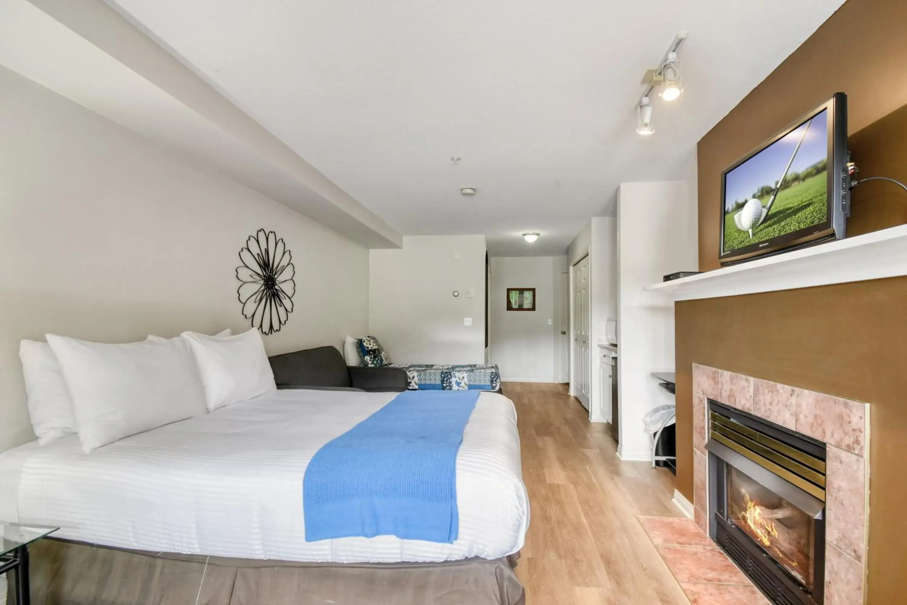 Standard Triple Studio in Borgata Lodge Resort Standard Triple Studio in Borgata Lodge Resort