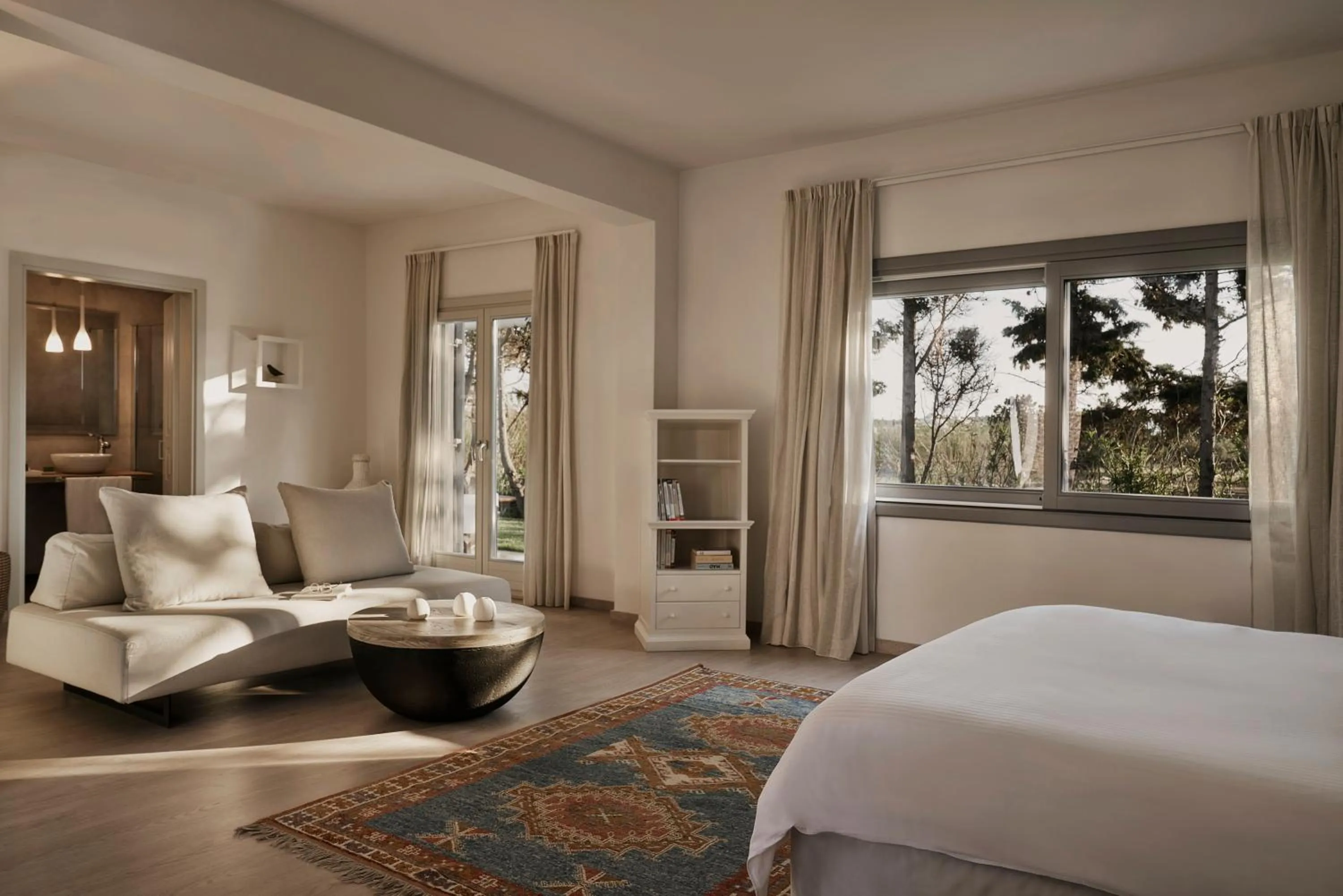 Library, Bed in Yria Island Boutique Hotel & Spa