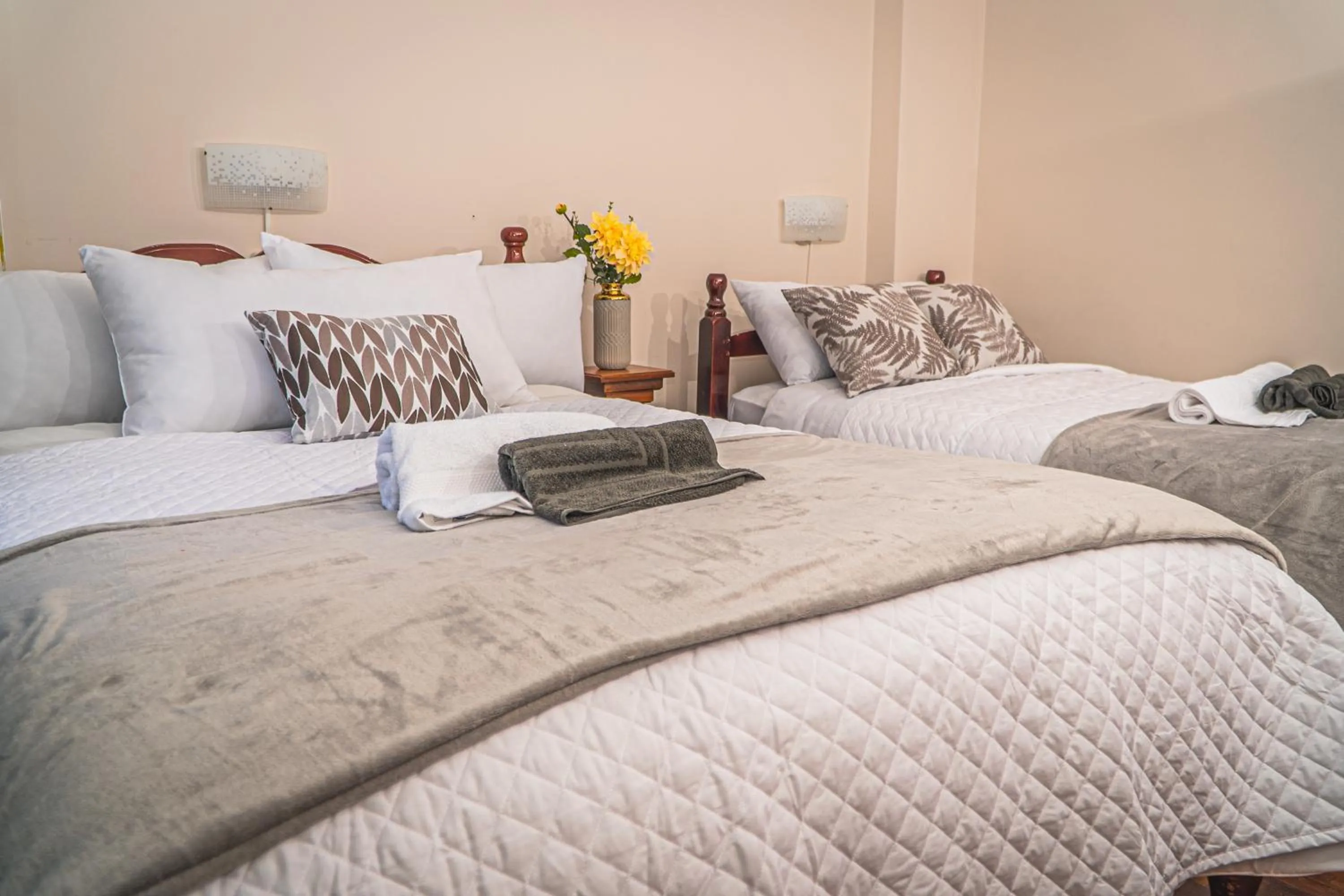 Decorative detail, Bed in Ukuku Hostel & Rooftop - Quito