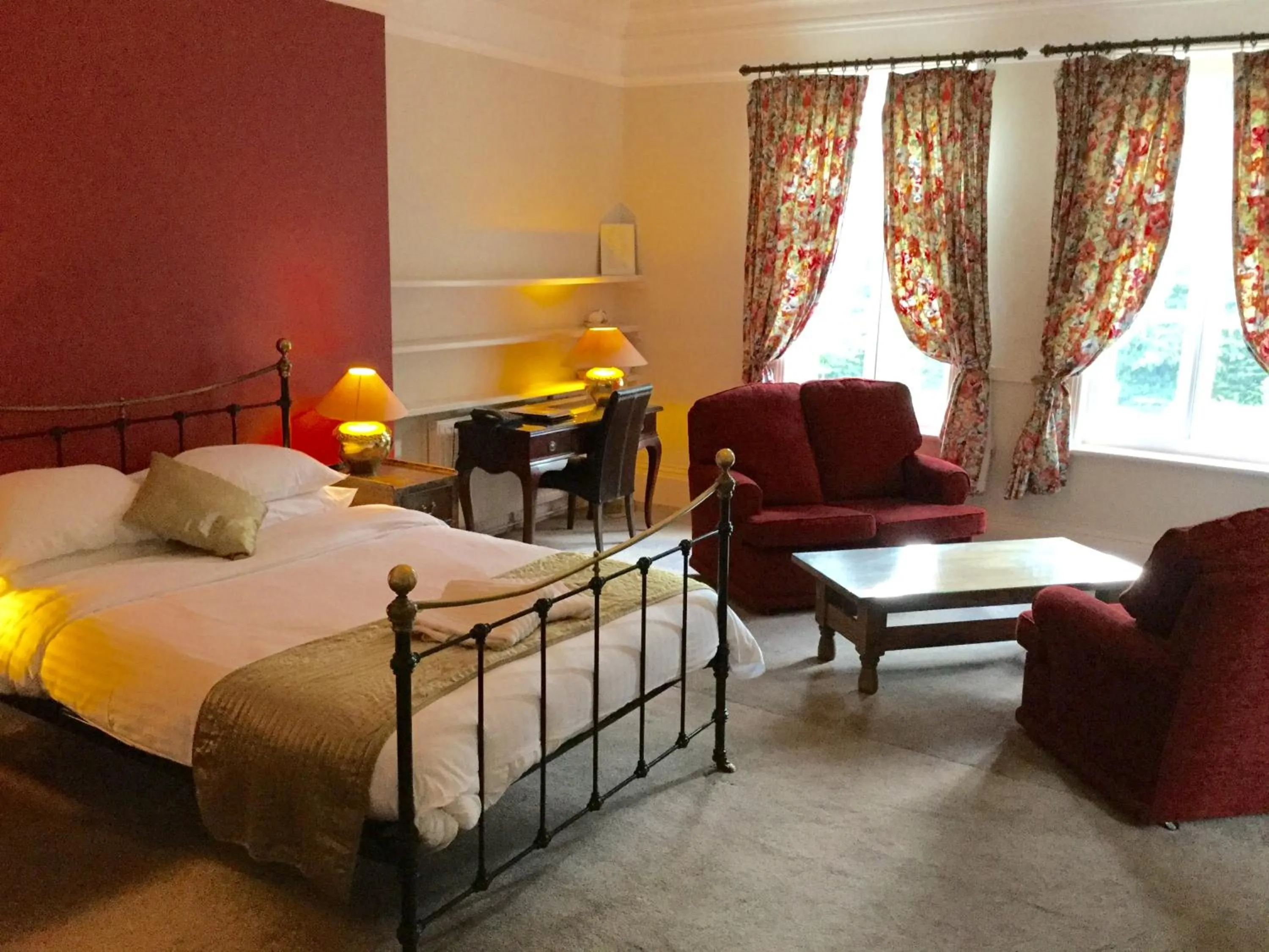 Bed in Heritage Grange at Thurston, Hotel