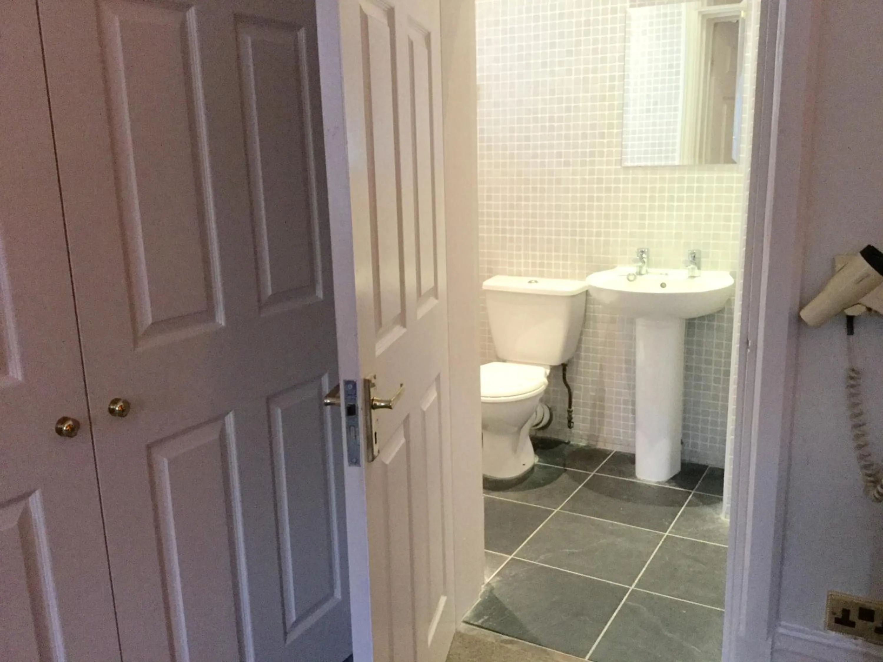 Bathroom in Heritage Grange at Thurston, Hotel