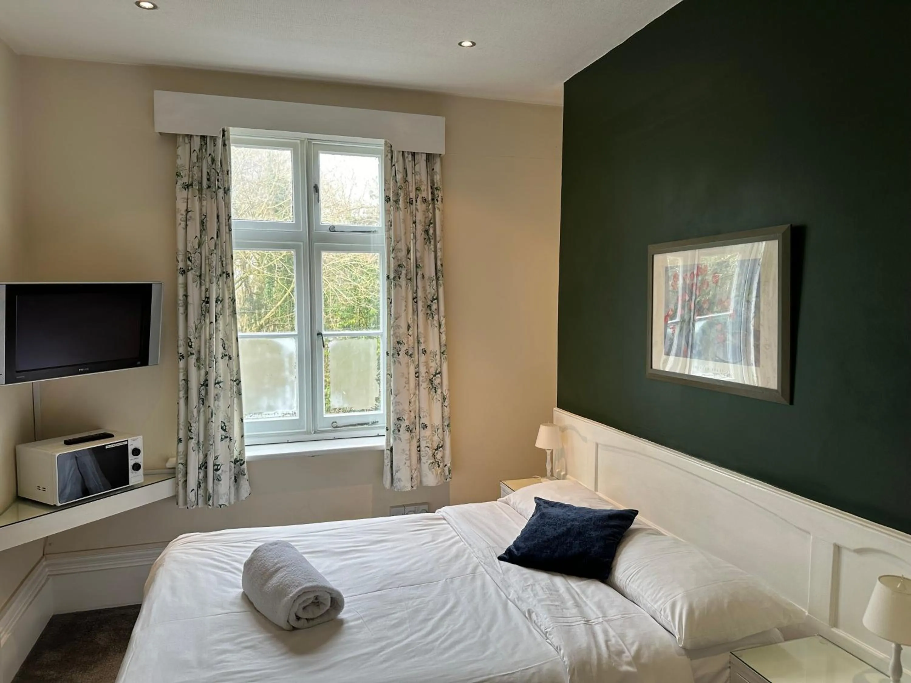 Bed in Heritage Grange at Thurston, Hotel