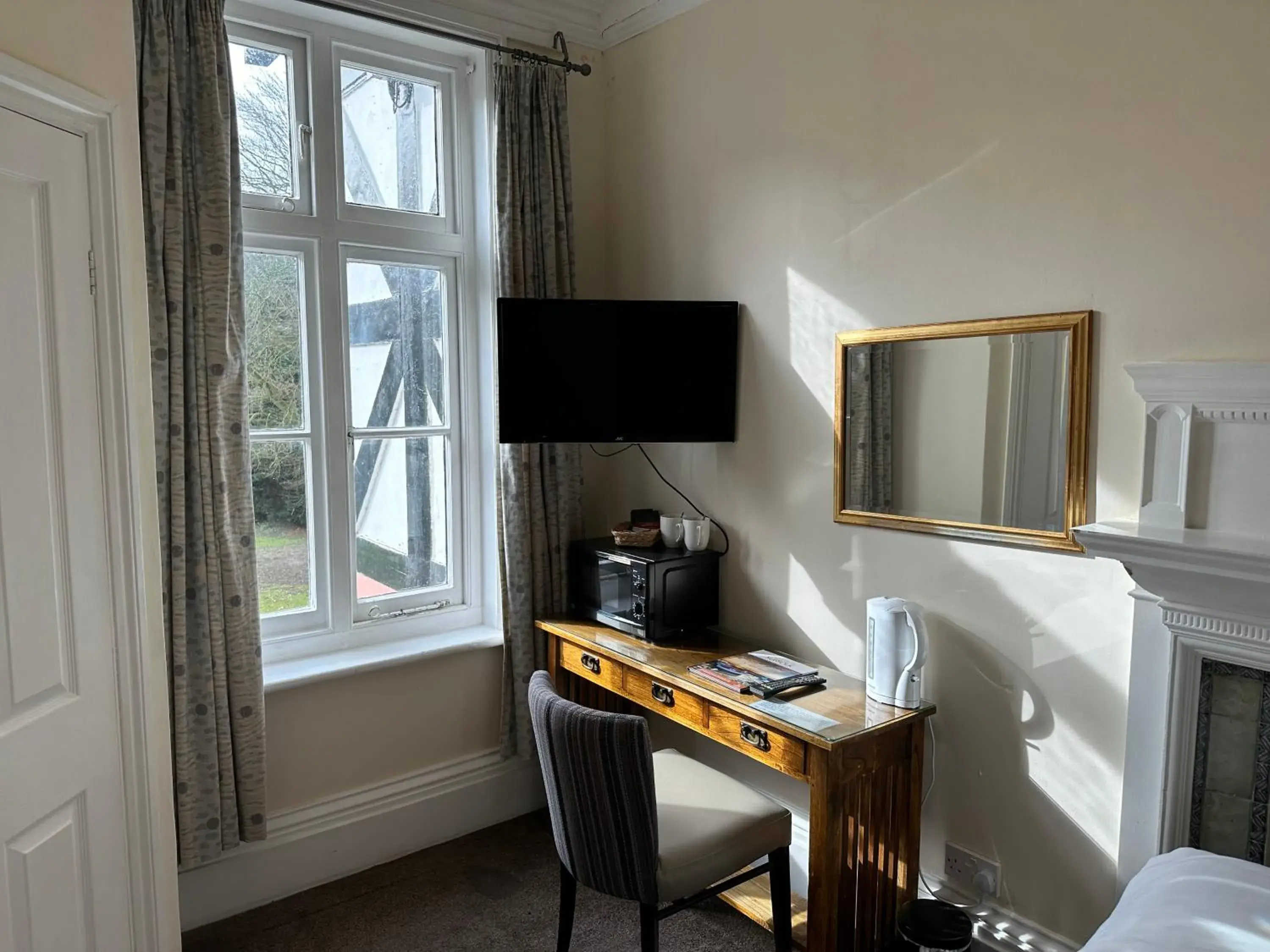 Small Double Room in Heritage Grange at Thurston, Hotel Small Double Room in Heritage Grange at Thurston, Hotel