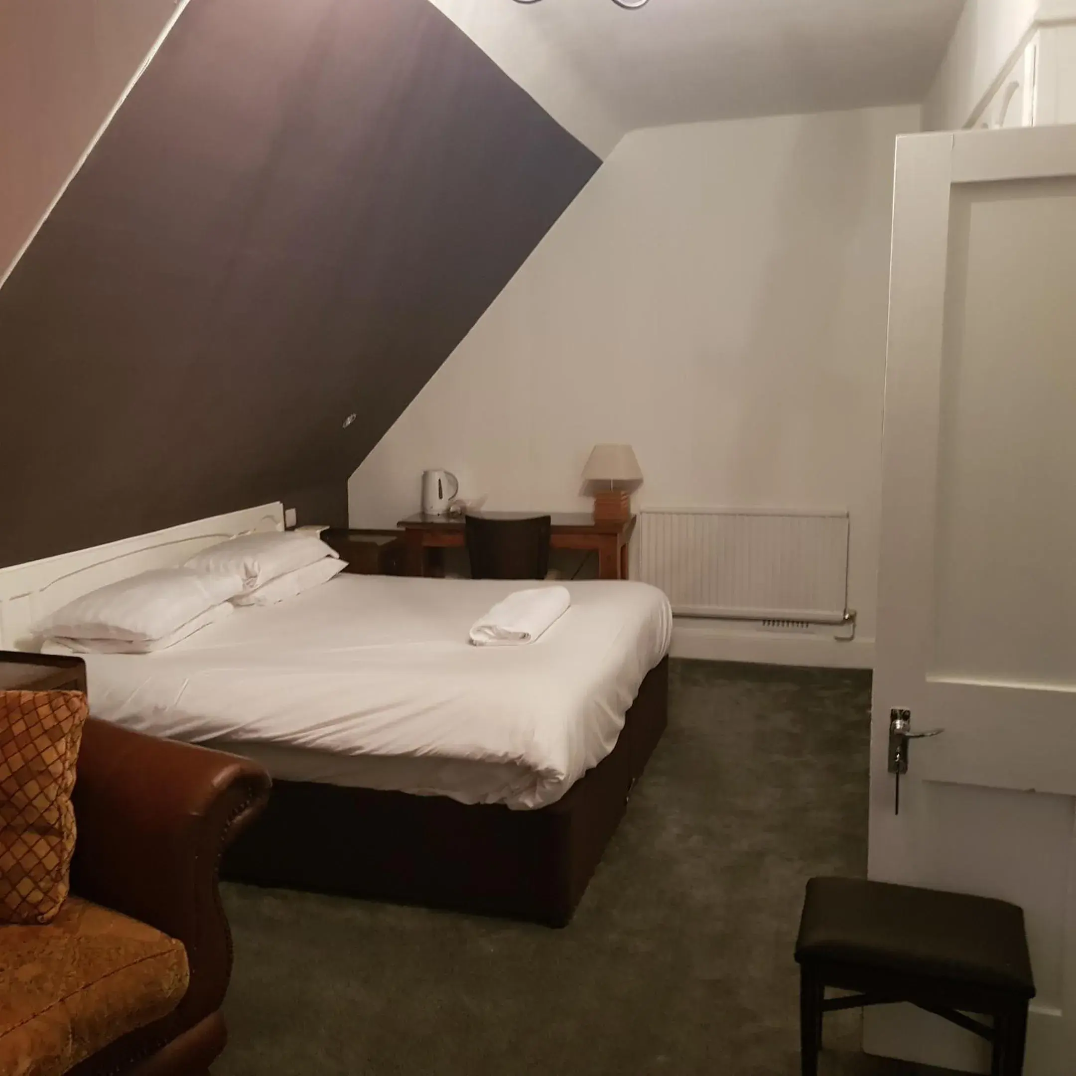 Large Double Room with Garden View in Heritage Grange at Thurston, Hotel Large Double Room with Garden View in Heritage Grange at Thurston, Hotel